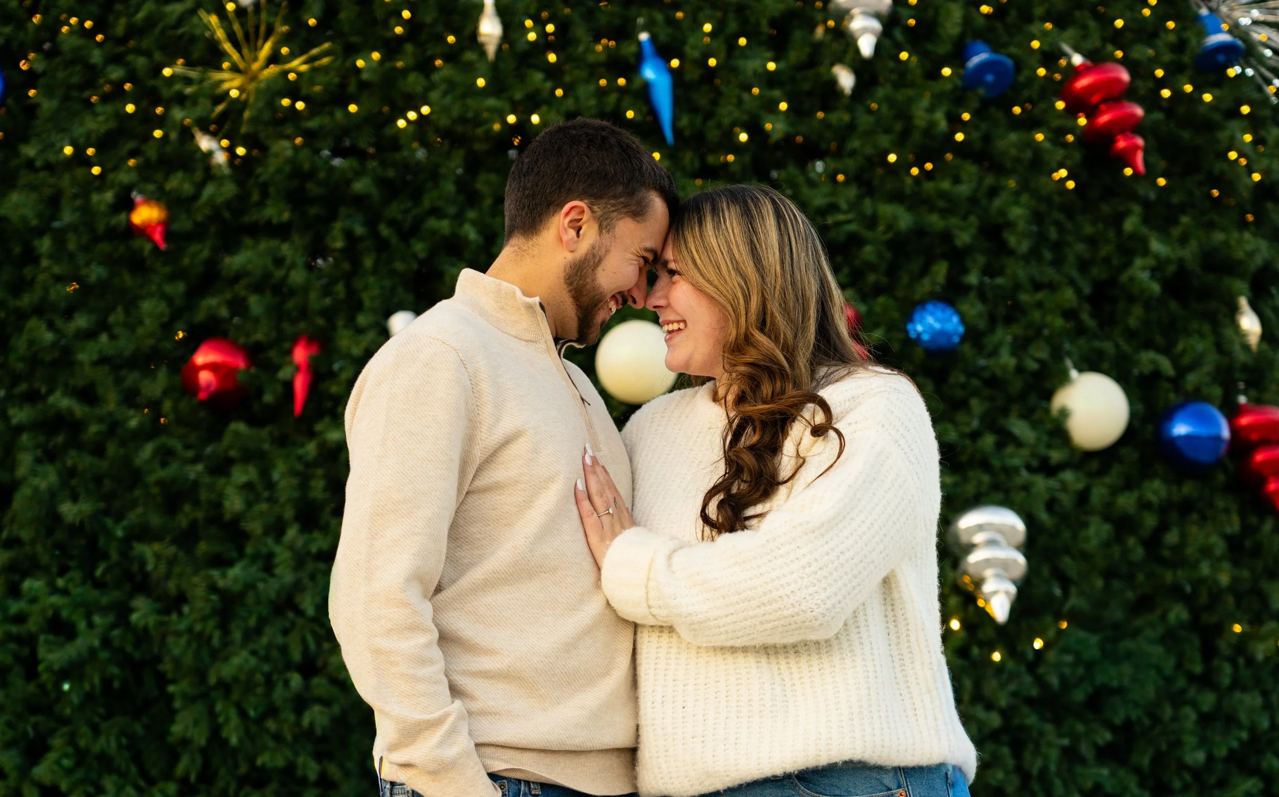 20251207_Chloe and Vince_Engagement_Teaser-04816.jpg