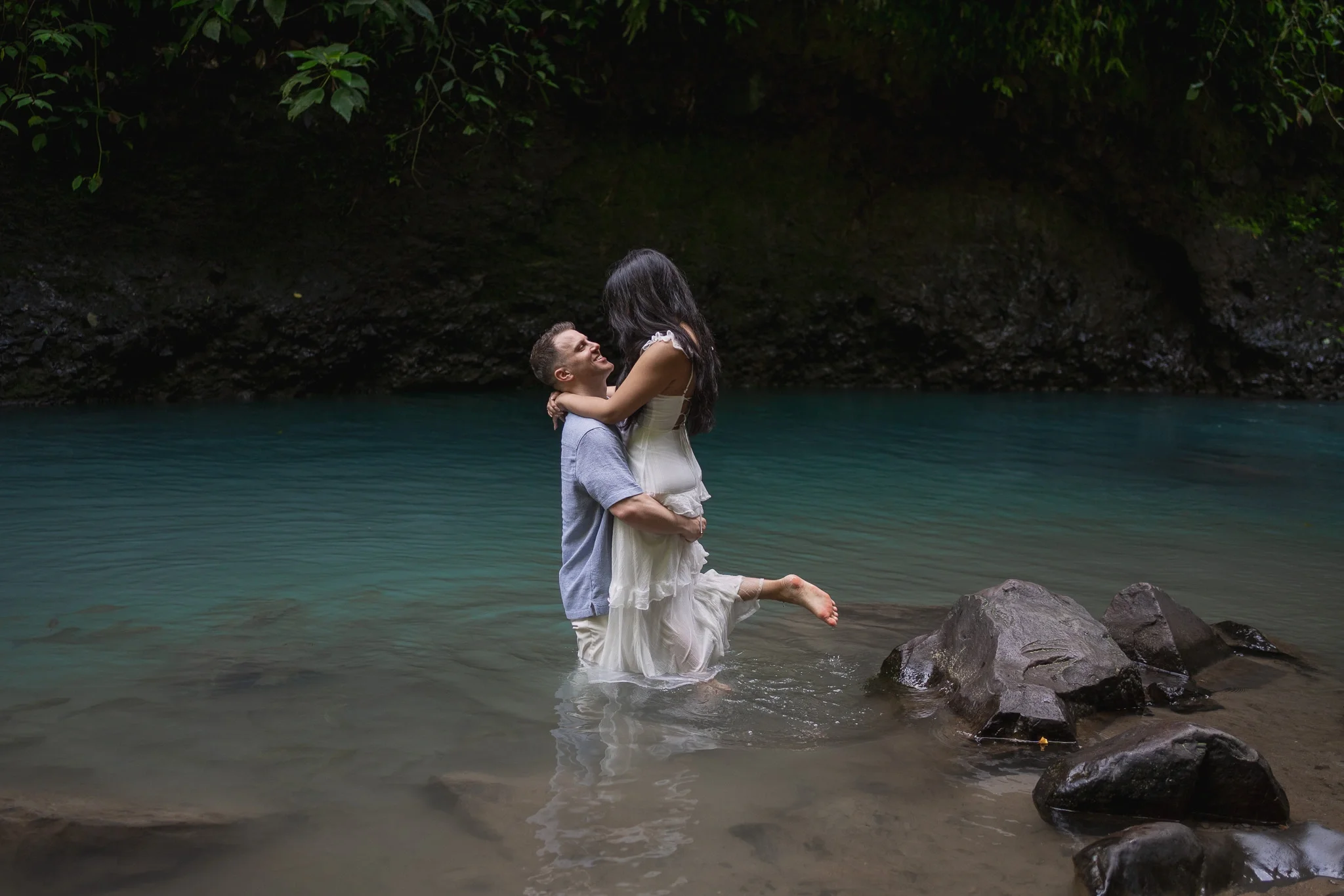 Proposal Photographer in Costa Rica - Macaw Experiences.webp