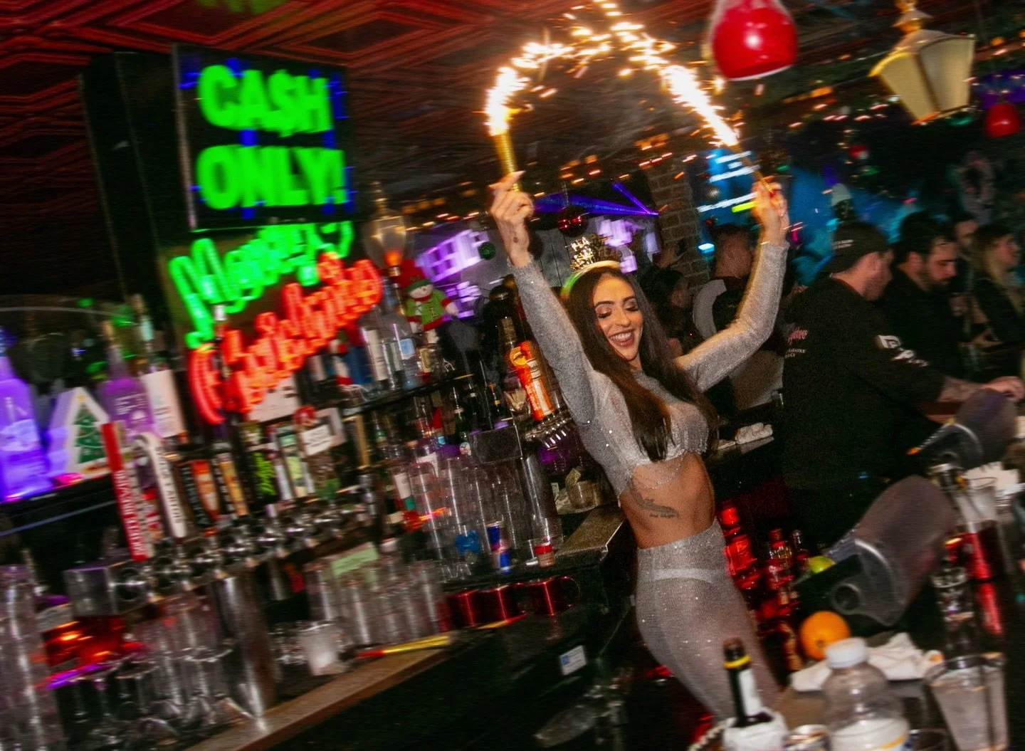 Happy Birthday to our girl Jess! 🔥

Weekend regulars know the vibe&hellip; if it&rsquo;s Friday&ndash;Sunday, Jess is behind the bar making it a great day and an even better night.
We&rsquo;re so grateful for everything she brings to The Lamplighter