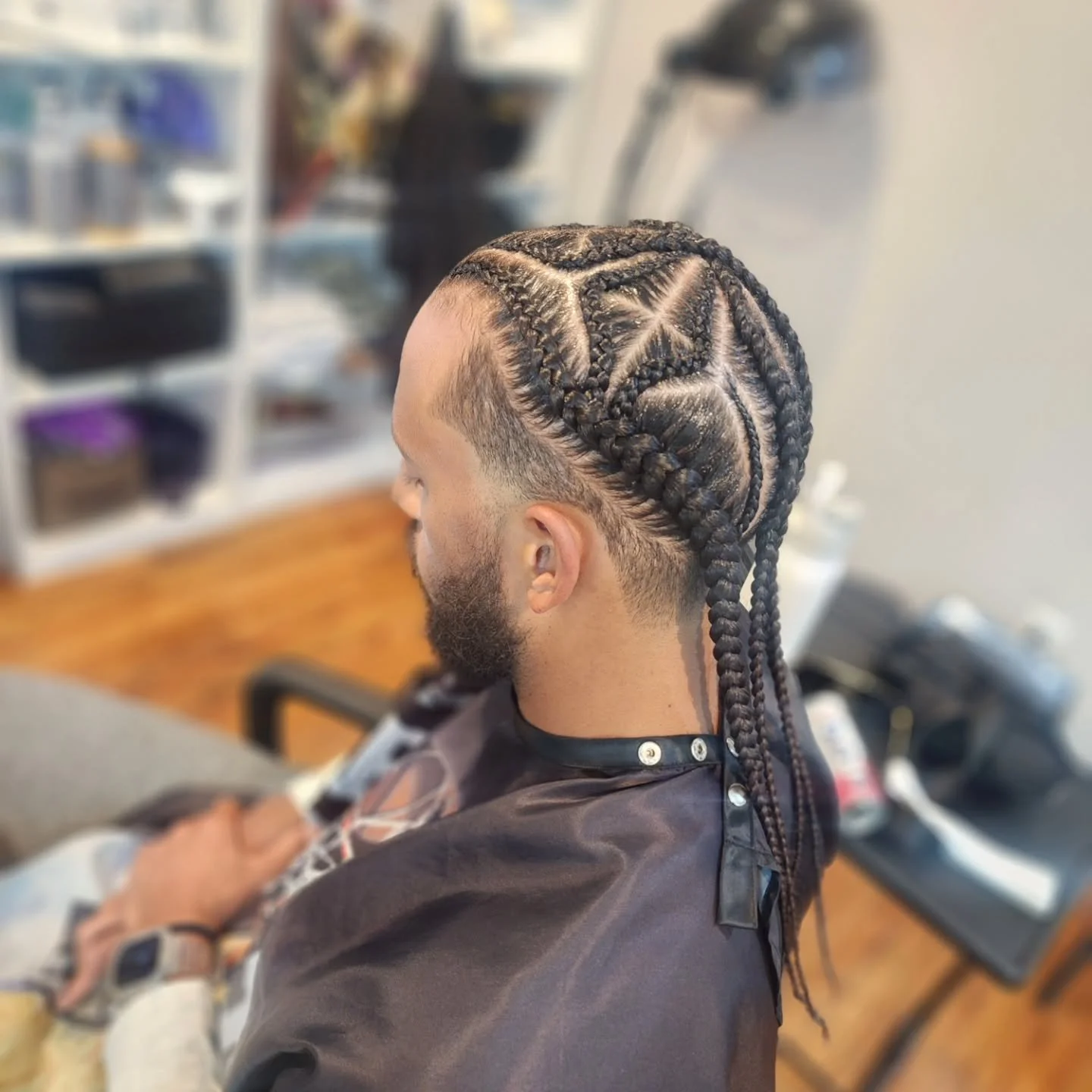 #dozendesigns #dfwhairstylist #femalebarber #mensbraids #menscutwithbraids