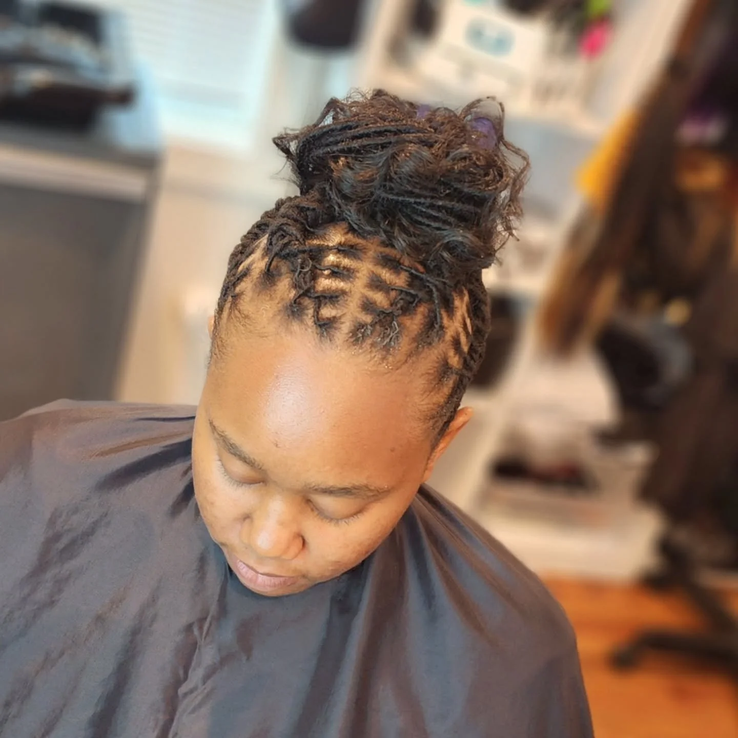 #dozendesigns #dfwhairstylist #locstyles #locretwist #locjourney