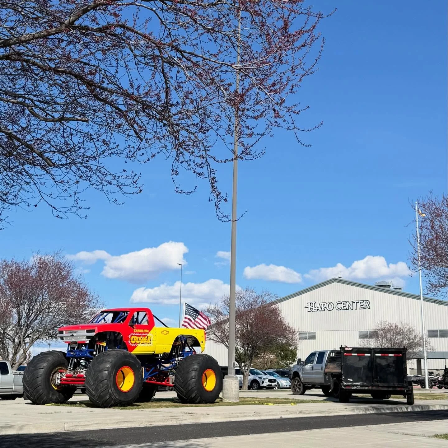 Had an amazing time at the @tricities_mens_expo at @hapocenter with my picnic and proposal assistant (my boyfriend) 😁✨

Always a great time checking out new and familiar businesses and seeing new products and services,can&rsquo;t wait for next year!