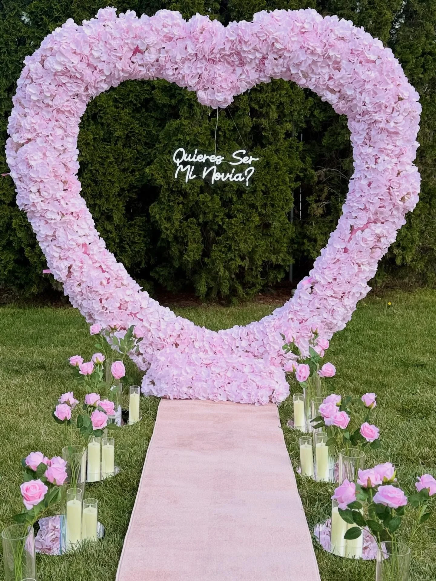 Now introducing&hellip; our NEW Pink Heart Arch 🌸✨

Along with our NEW &ldquo;Quieres Ser Mi Novia&rdquo; sign now available for booking 📅 (for that special someone you&rsquo;ve been dying to ask,here&rsquo;s your chance to FINALLY pop the question