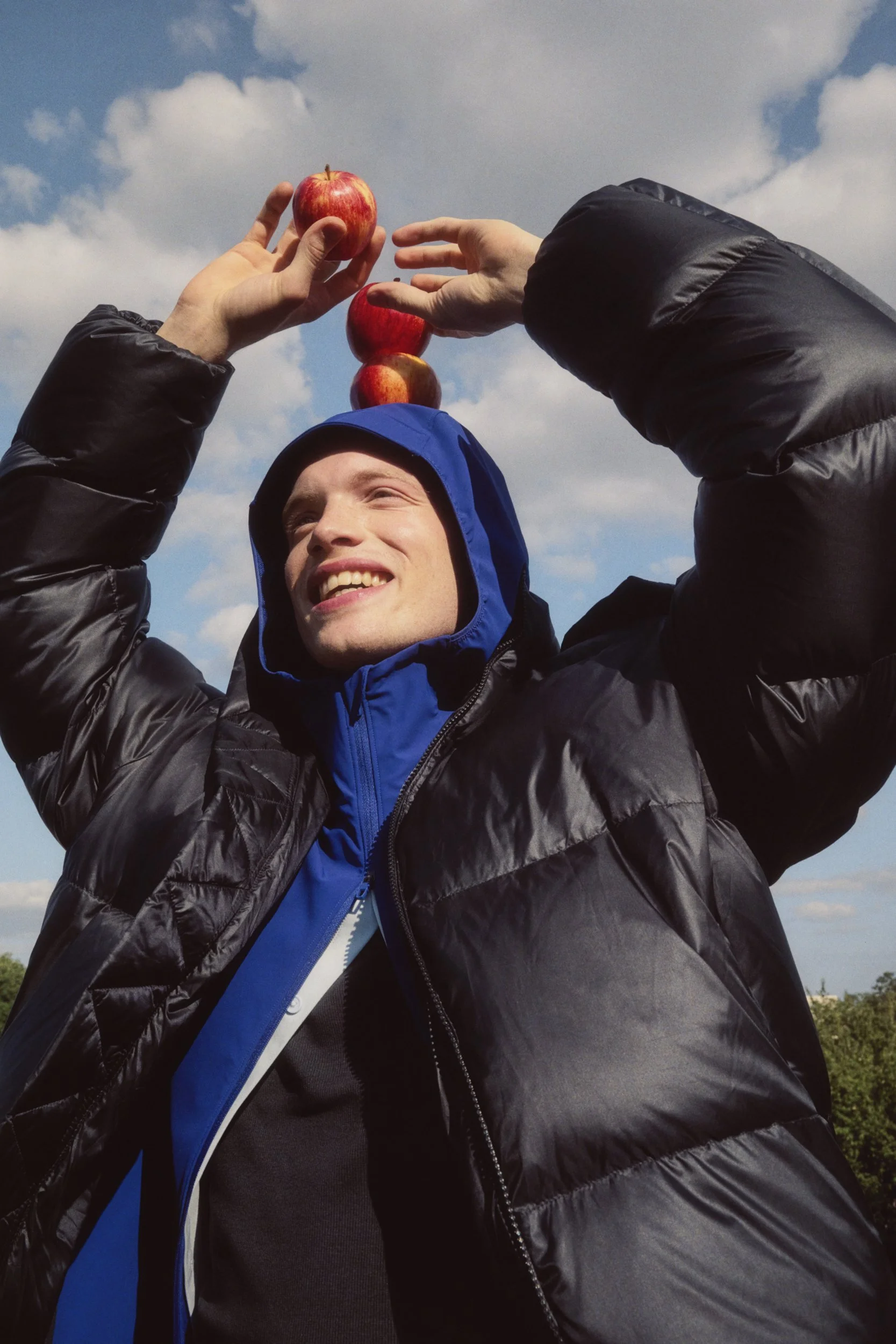 NA_Sep25_Wk4_M_FA Lookbook_Always Down Puffer Jacket_05.jpg