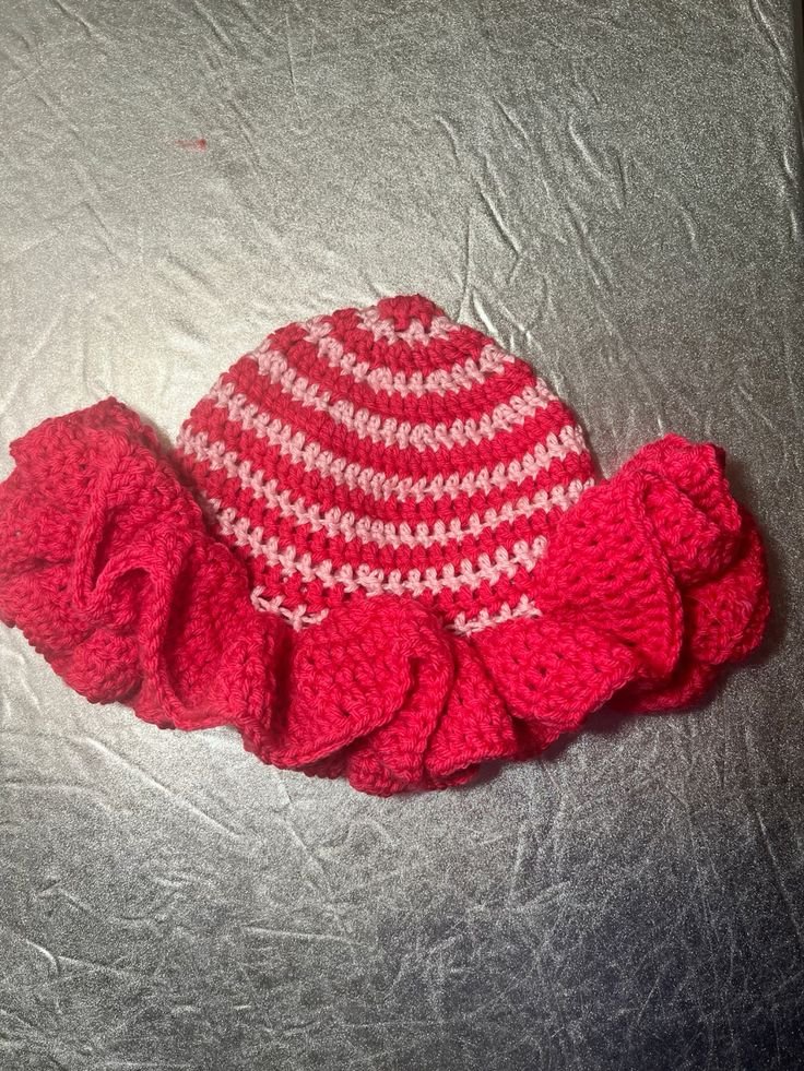 Crochet ruffle hat.jpeg