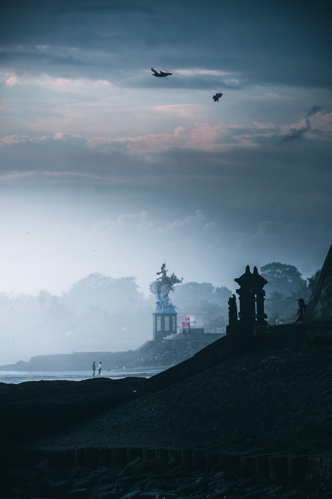 echo statue_.jpg