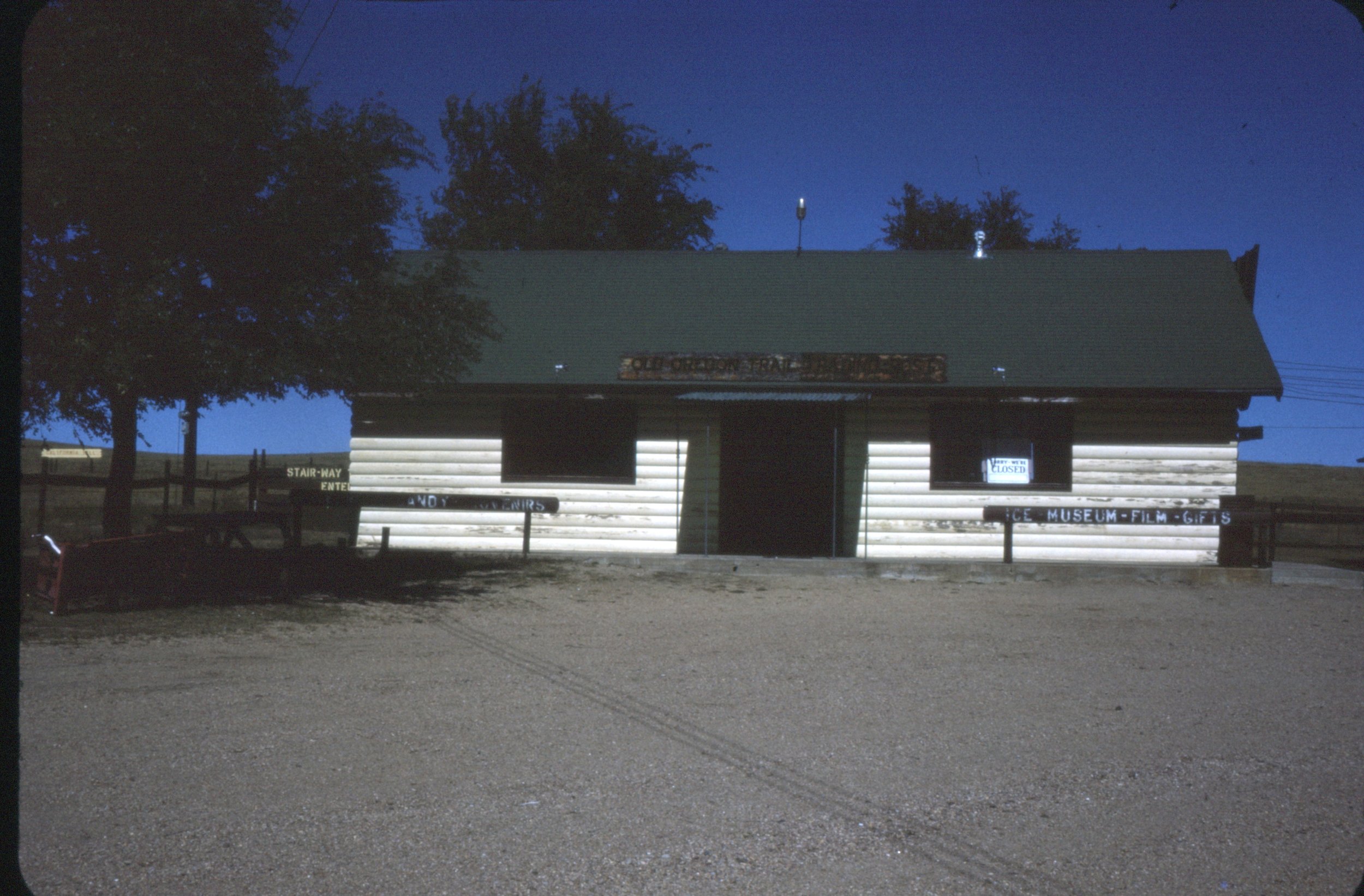 8. Loading Port Old Oregon Traill Nebraska