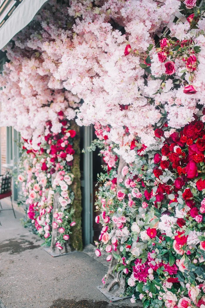 Valentine's in Stratford: The Best Date Ideas Near Snoozebox