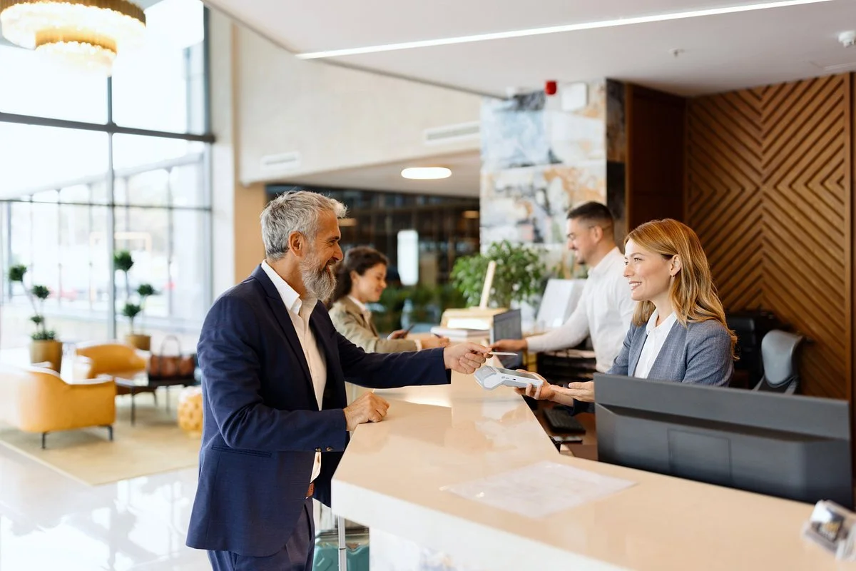 Why Corporate Teams Are Choosing Snoozebox Over a Boring Hotel?