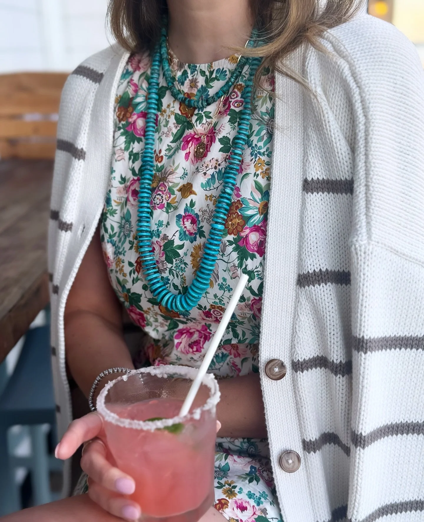 Blue necklaces and pink drinks. 🩵🩷 Took these two out for a spin last night and they got caught up in the beautiful ocean view and peer pressured me into ordering more margaritas. Beautiful dates, horrible influences. 🐚
