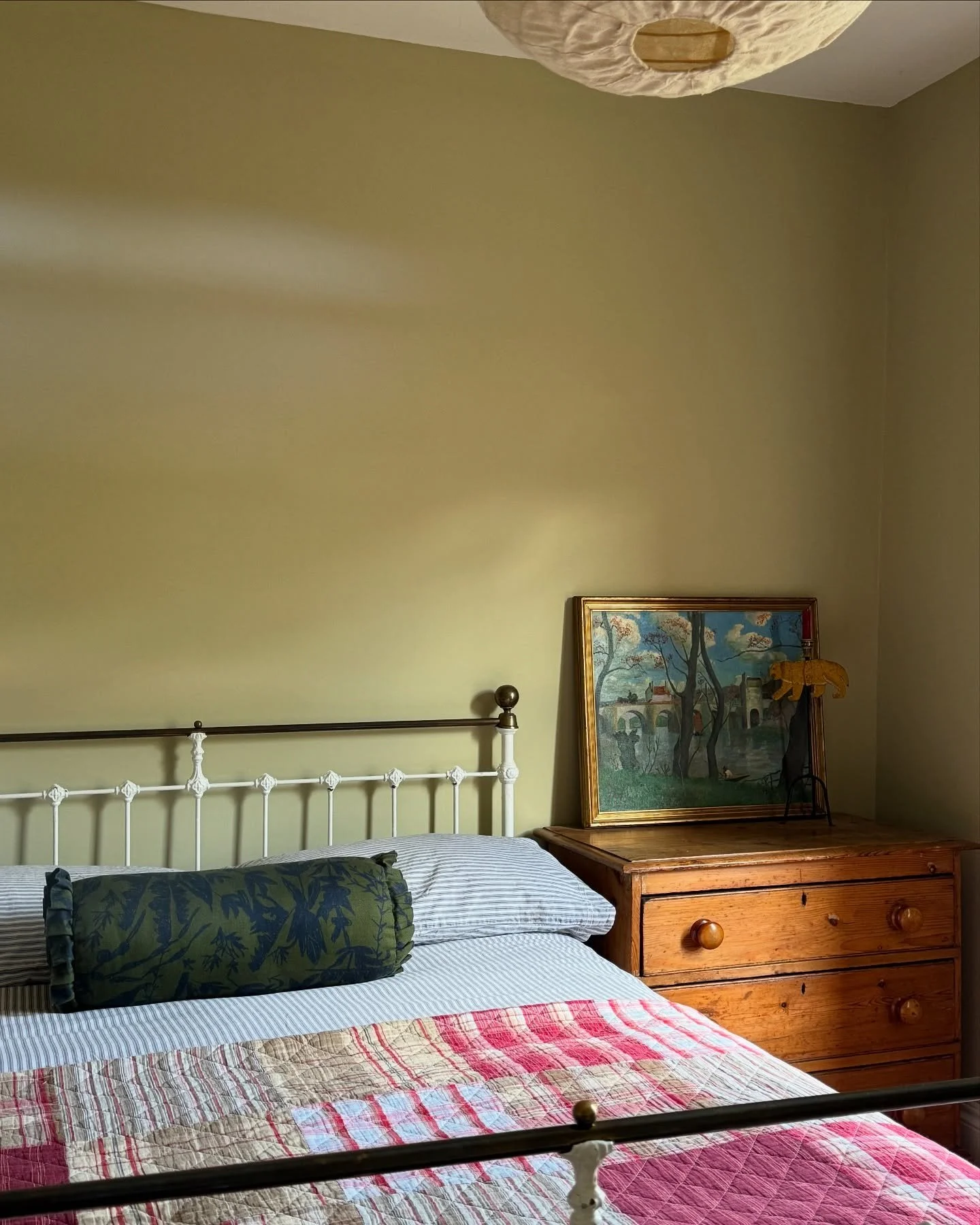 Naturally I wanted to paint the ceiling too but was out voted 👎