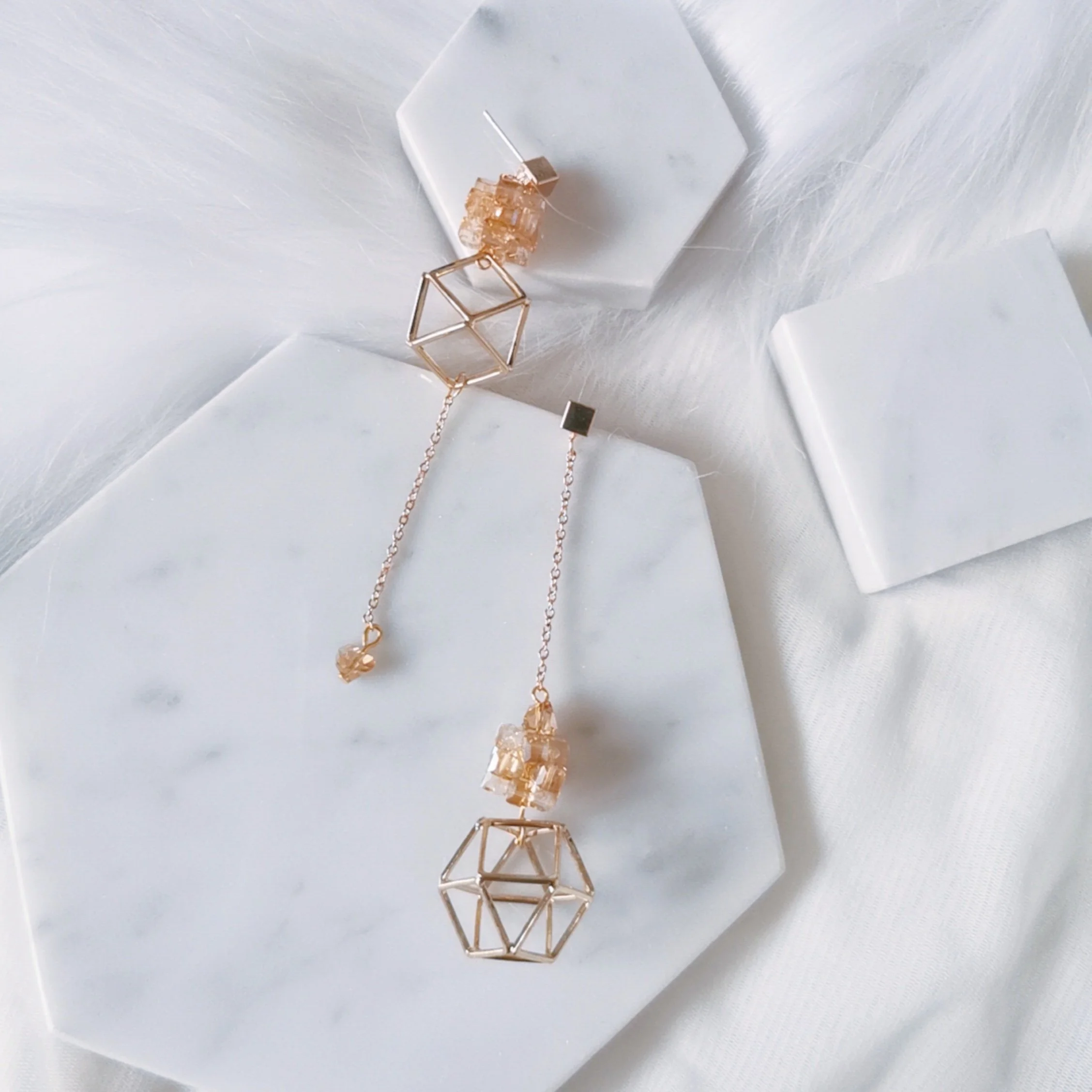 Genshin Impact- Zhongli