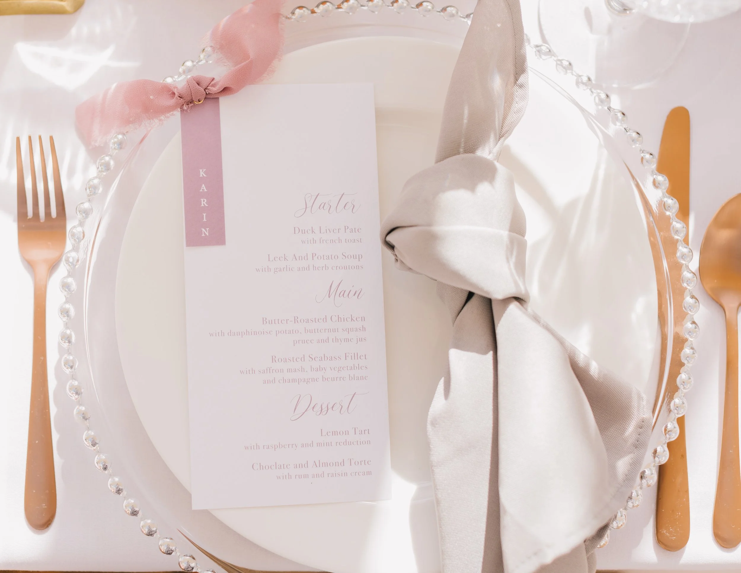 Lauren-Daisy-Bespoke-Wedding-Menus-100.jpg