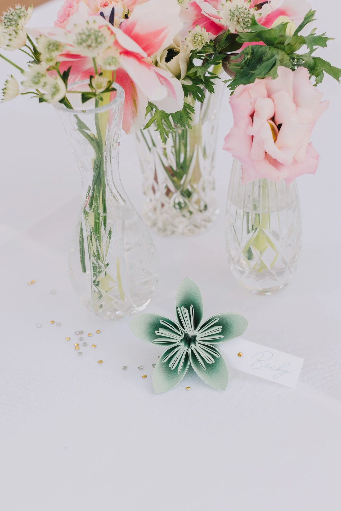 I'm just here to let you know that you don&rsquo;t have to follow the &ldquo;rules&rdquo; when it comes to your wedding stationery 🙋🏻&zwj;♀️

One of the best parts about working with me is that your ideas don&rsquo;t have to fit a template. Your st
