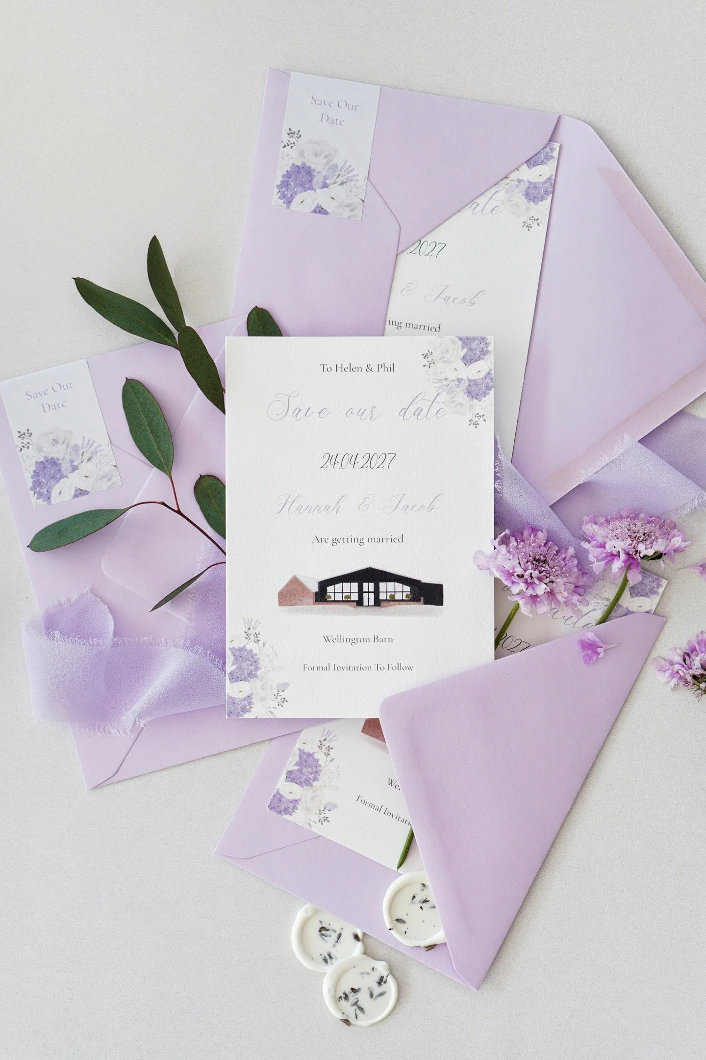 Inspired by the soft countryside views that surround this gorgeous Cotswolds venue, this suite was designed with elegance and a hint of romance in mind. A hand-drawn illustration of Wellington Barn takes centre stage, paired with a delicate lilac pal