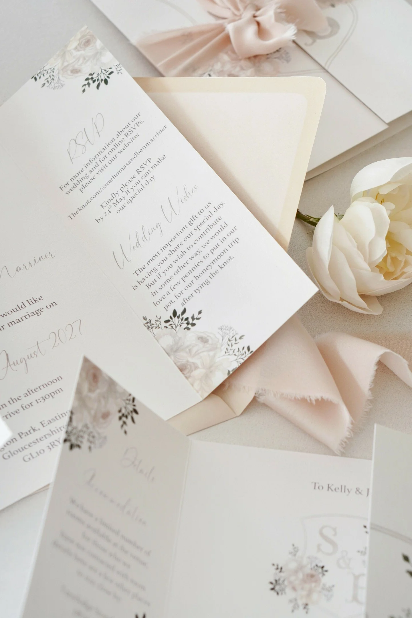 Soft tones, beautiful details and a design that will never date - our 'Neutrals Collection' is made for couples who love understated elegance.

I'm obsessed with the palette of warm ivory, blush and delicate neutrals! This suite is full of those litt