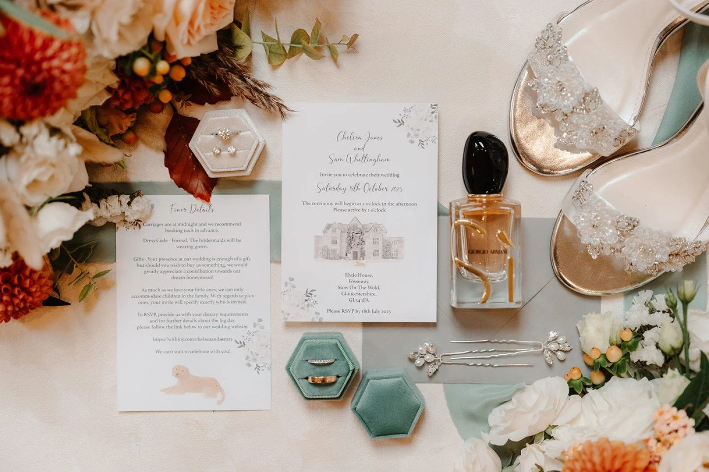Chelsea &amp; Sam&rsquo;s Hyde House wedding invitations were all about soft elegance with personal details woven throughout the suite 🌿🧡

Using a gentle sage green palette alongside delicate florals and a hand-drawn illustration of Hyde House, the