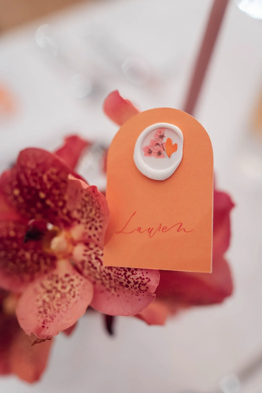 Lauren-Daisy-bespoke-watercolour-wedding-stationery-cotswolds-hyde-house-place-cards-wax.jpg