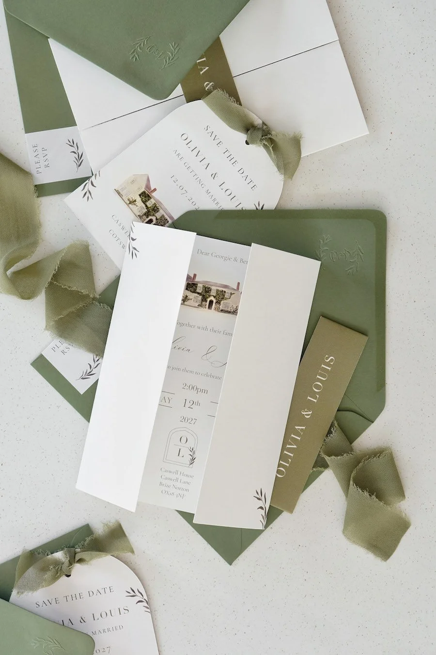 Caswell-Wedding-Stationery-Lauren-Daisy-Bespoke-Wedding-Stationery-Cotswolds-3.jpg