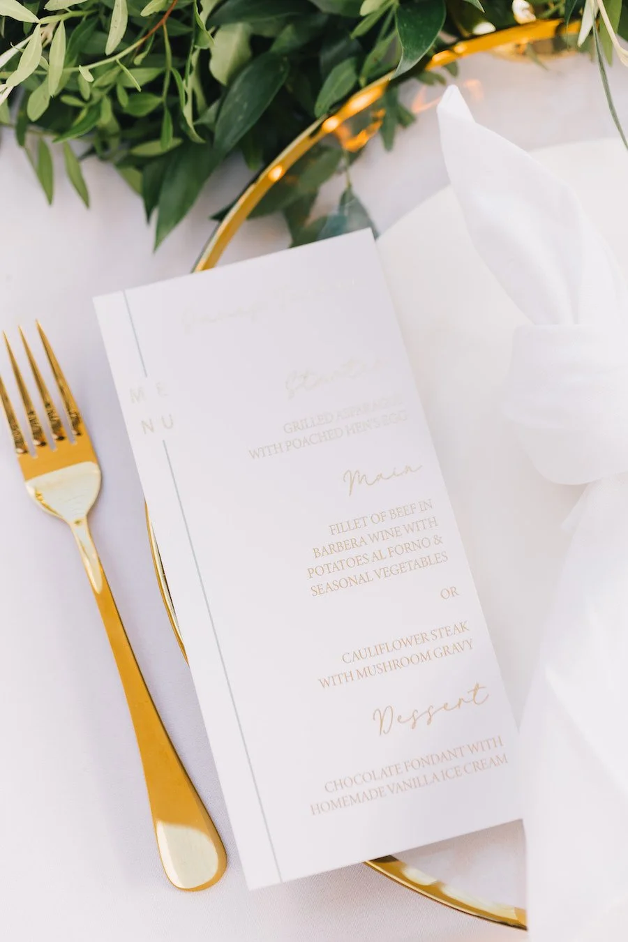 Lauren-Daisy-Bespoke-Wedding-Menus-3.jpg