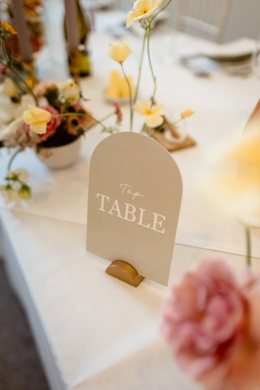 Lauren-Daisy-bespoke-watercolour-wedding-stationery-cotswolds-table-numbers-arched.jpg