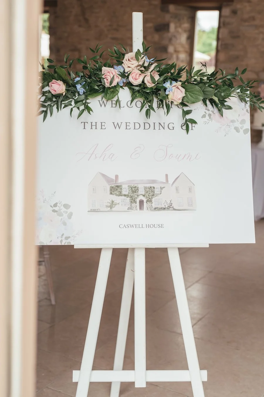 Lauren-Daisy-bespoke-watercolour-wedding-stationery-cotswolds-welcome-sign-caswell-house.jpg