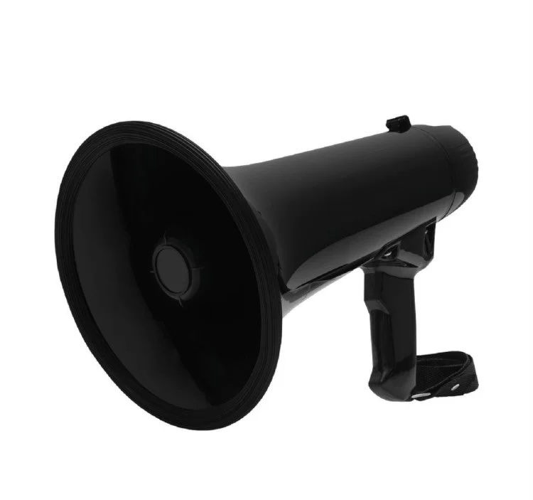 Apologies in advance but I just purchased this bad boy for the Swap Meet Sunday. Earplugs will be available at the bar. #motorcycleswapmeet #vintagemotorcycle #classicmotorcycle #megaphone #imsorry