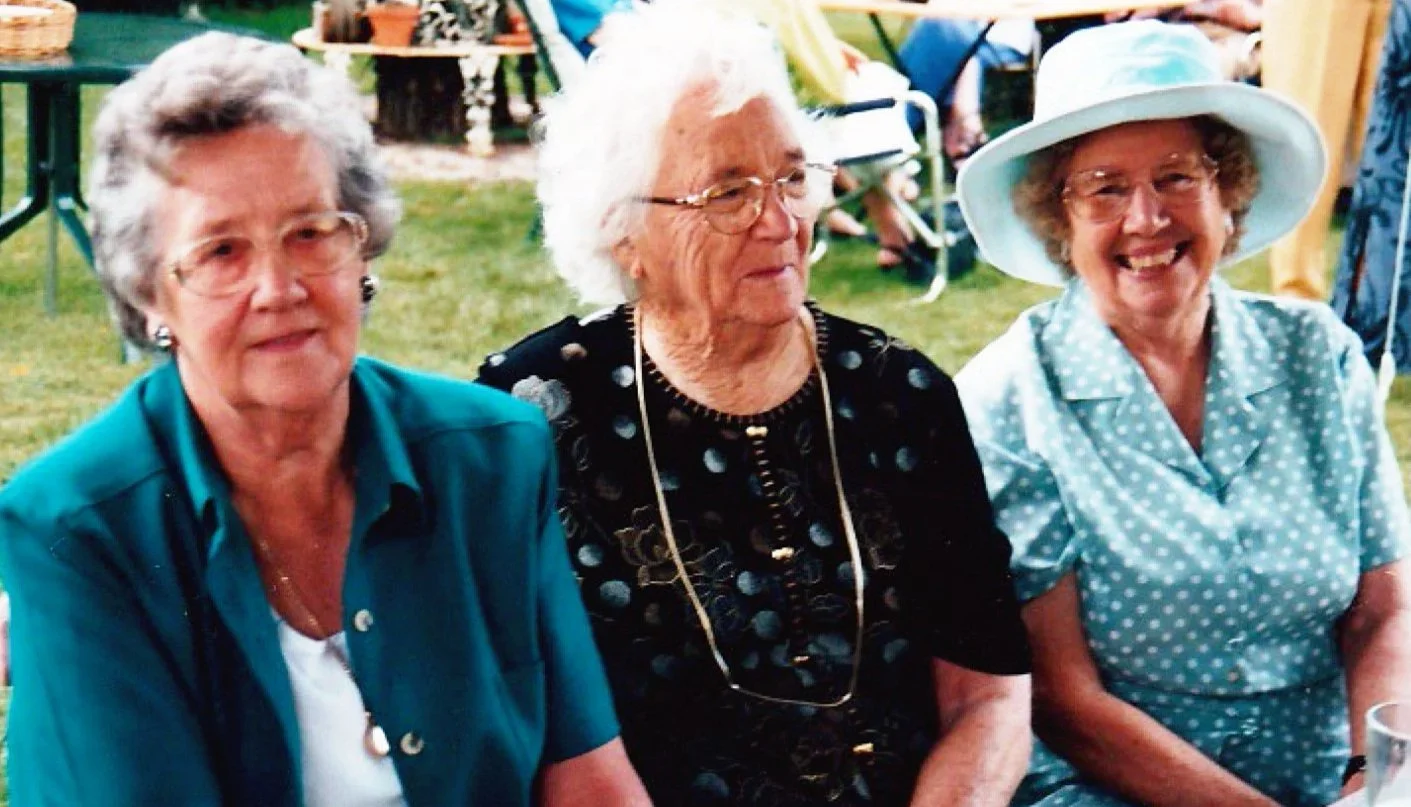 Blog Post #8 - Girls in the Garden: The Women of the Stonestreet Line