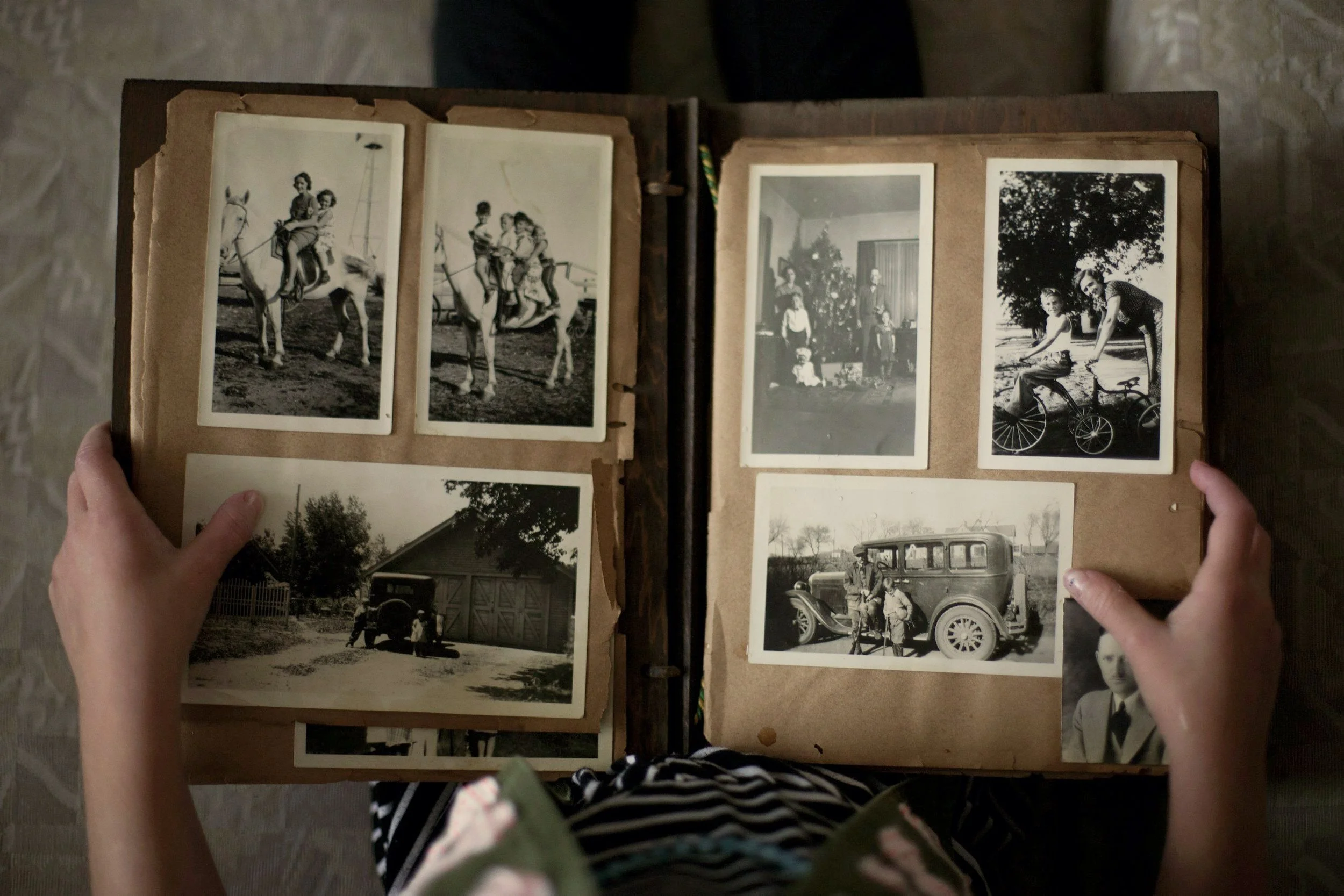 Kin & Keepsakes Photo Album
