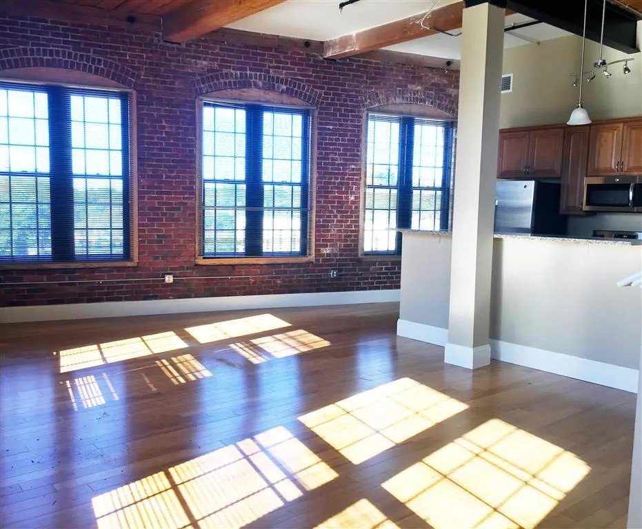 nh_nashua_lofts34_p1489721_34_8_1_photogallery.jpeg