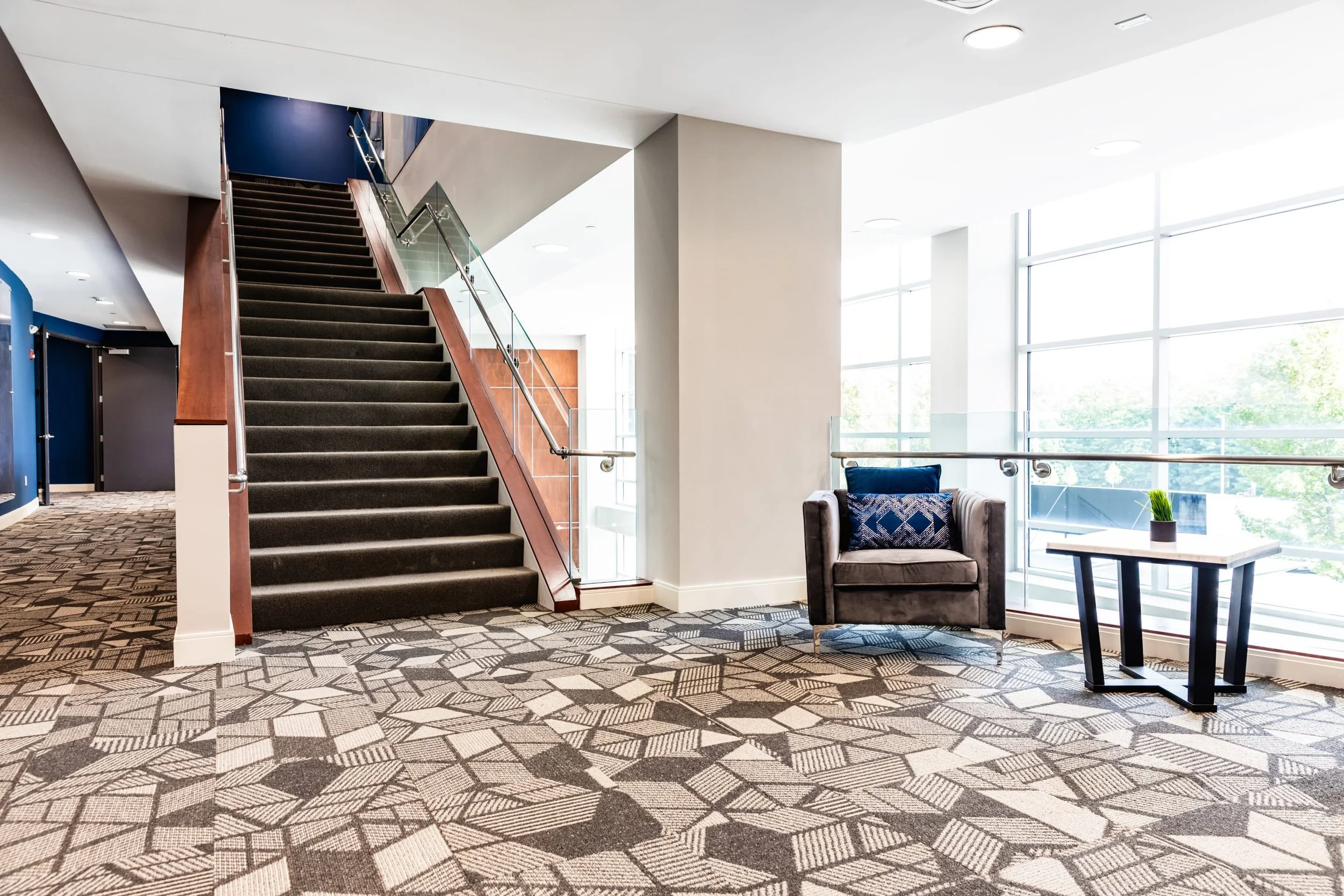 hemerrimack-5_sitting area.jpg
