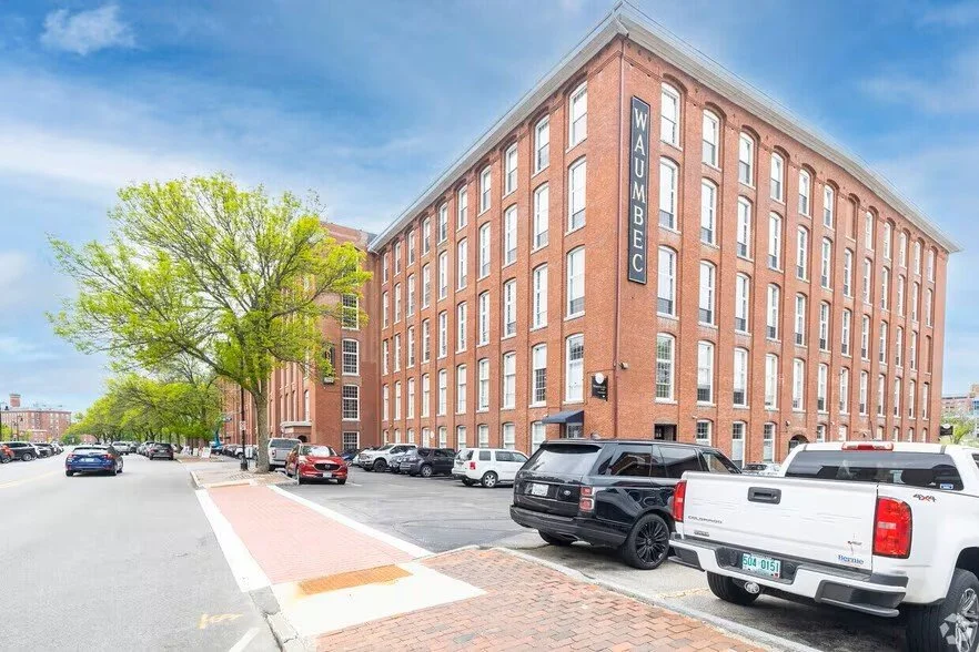 Wuambec Commercial Center - Manchester, NH