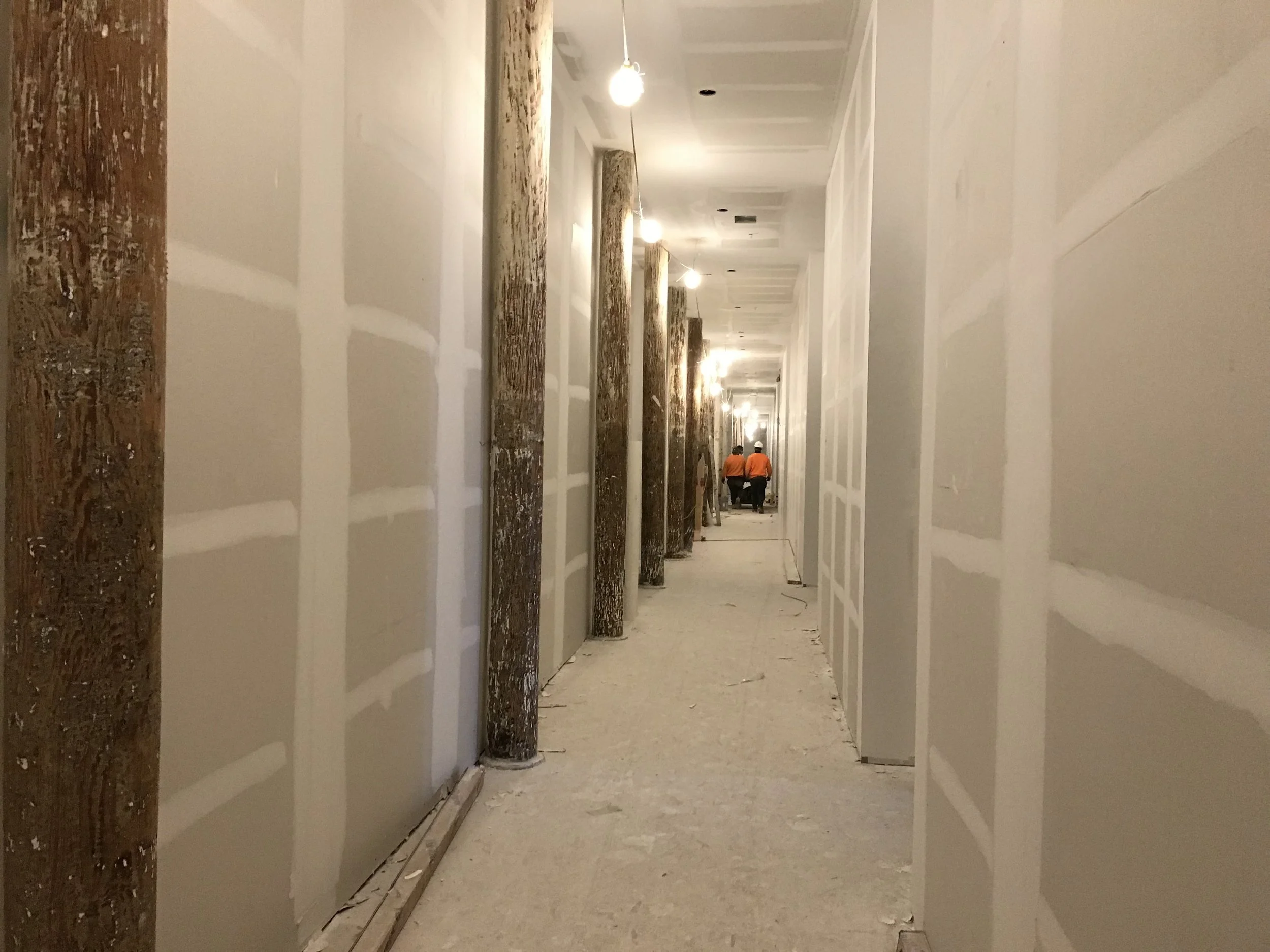 drywall and tape hallwau.jpg