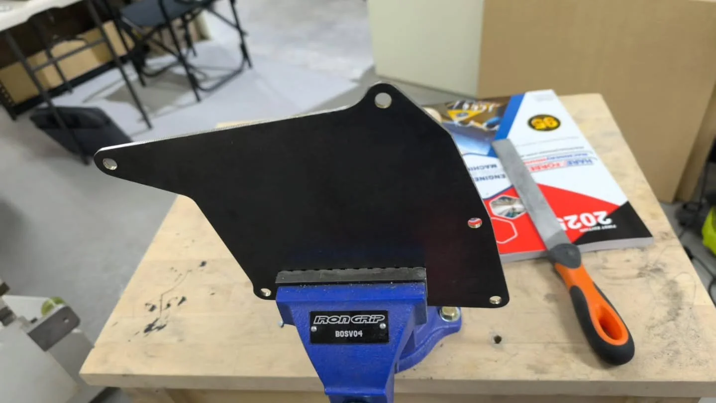 to fit our @carbonsix_ rear wing onto the @procarinnovations wing brackets 😁