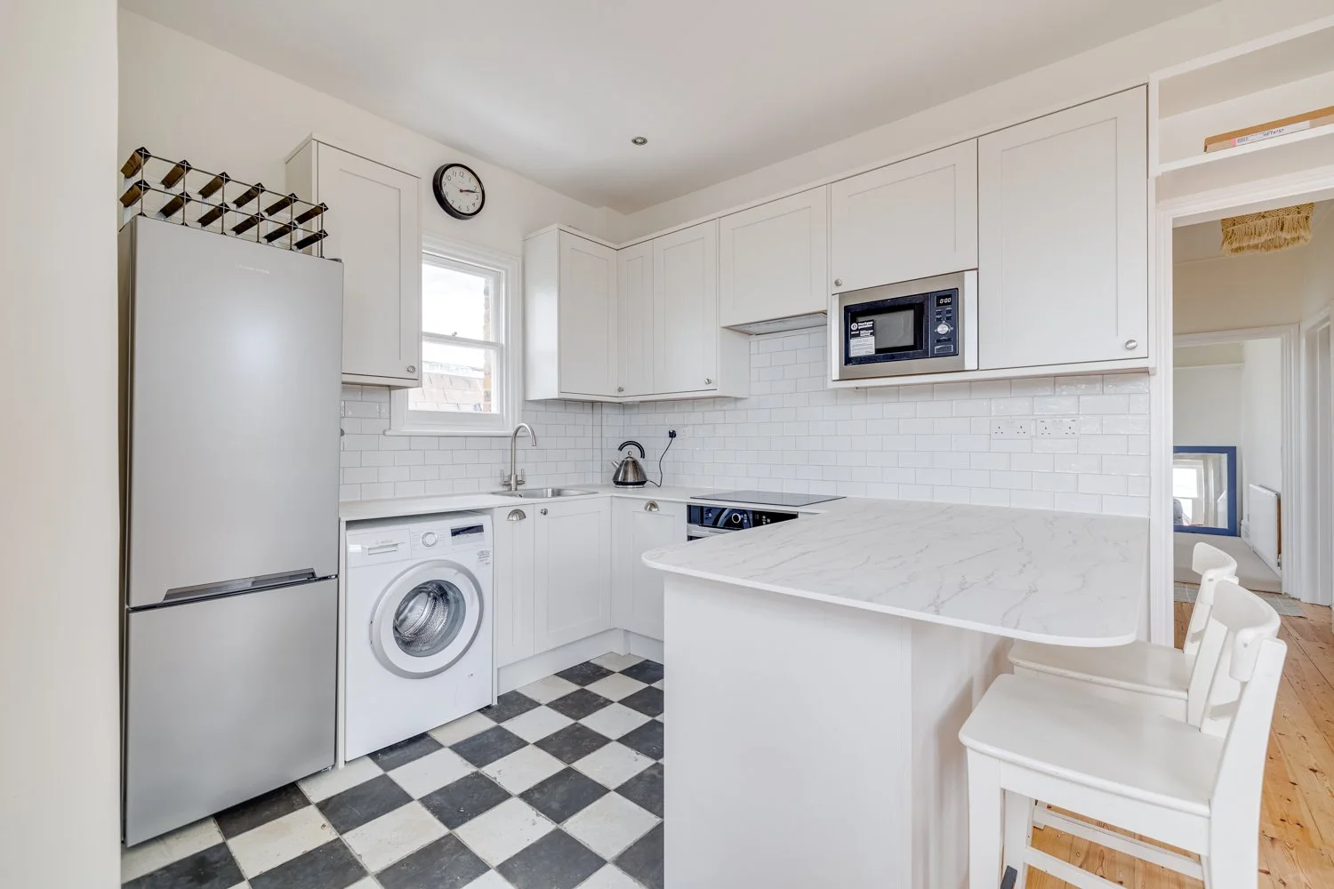 2) Kitchen.jpg