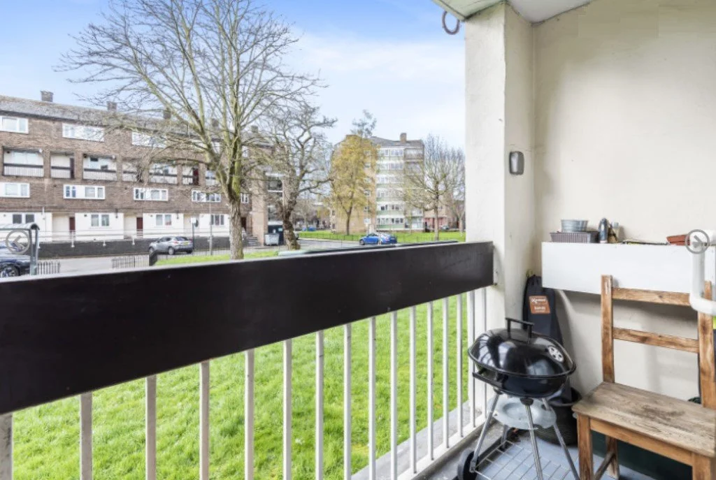 6) Balcony.jpg