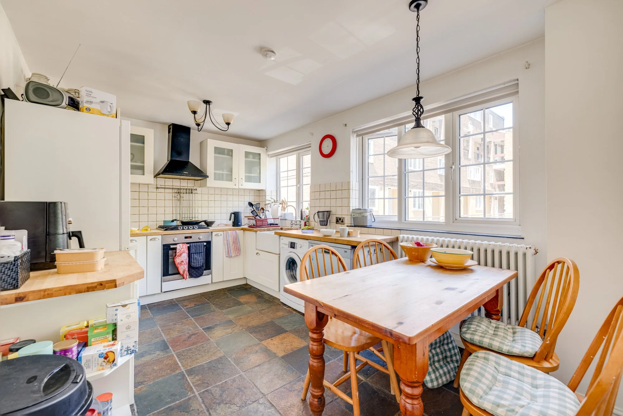1. Kitchen.jpg