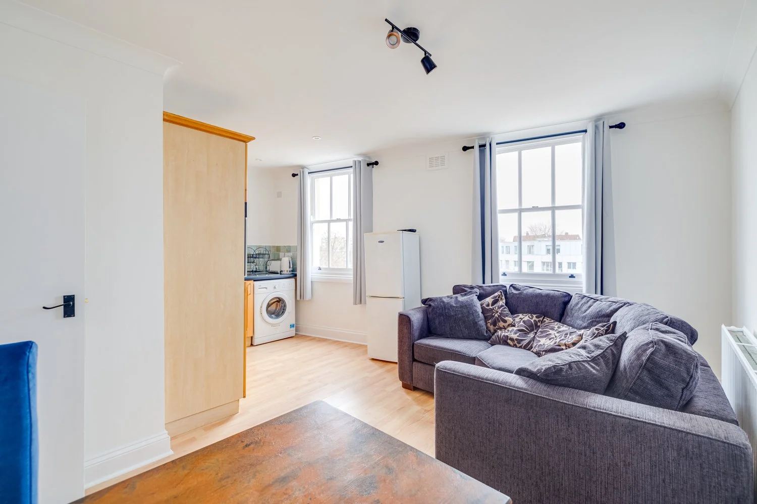 3) Living Room 2.jpg