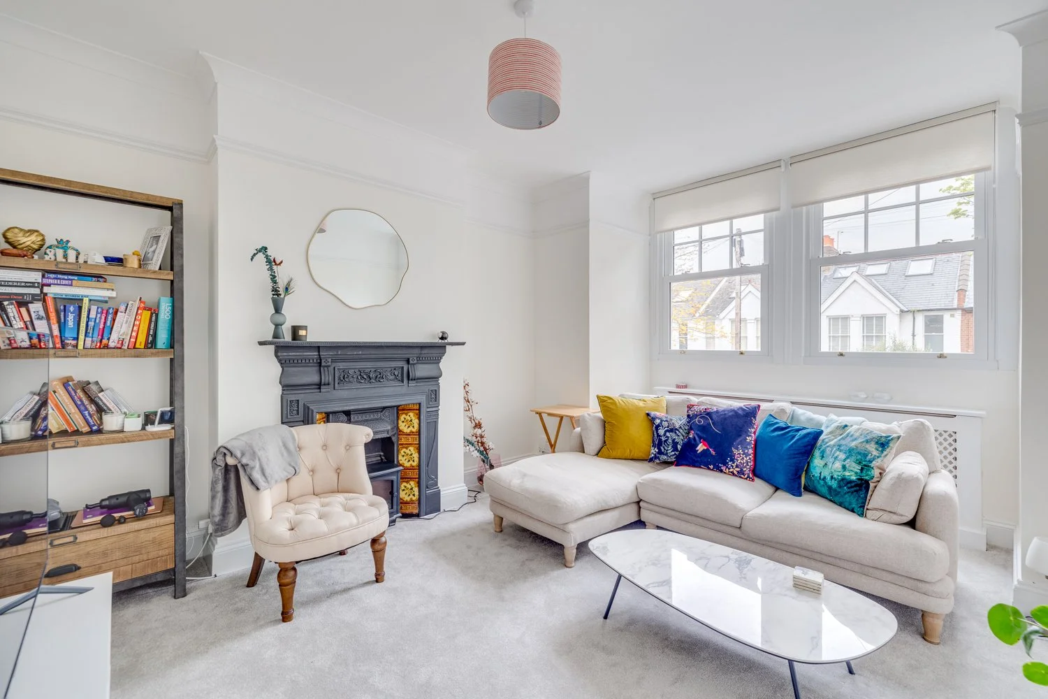2) Living Room 1.jpg
