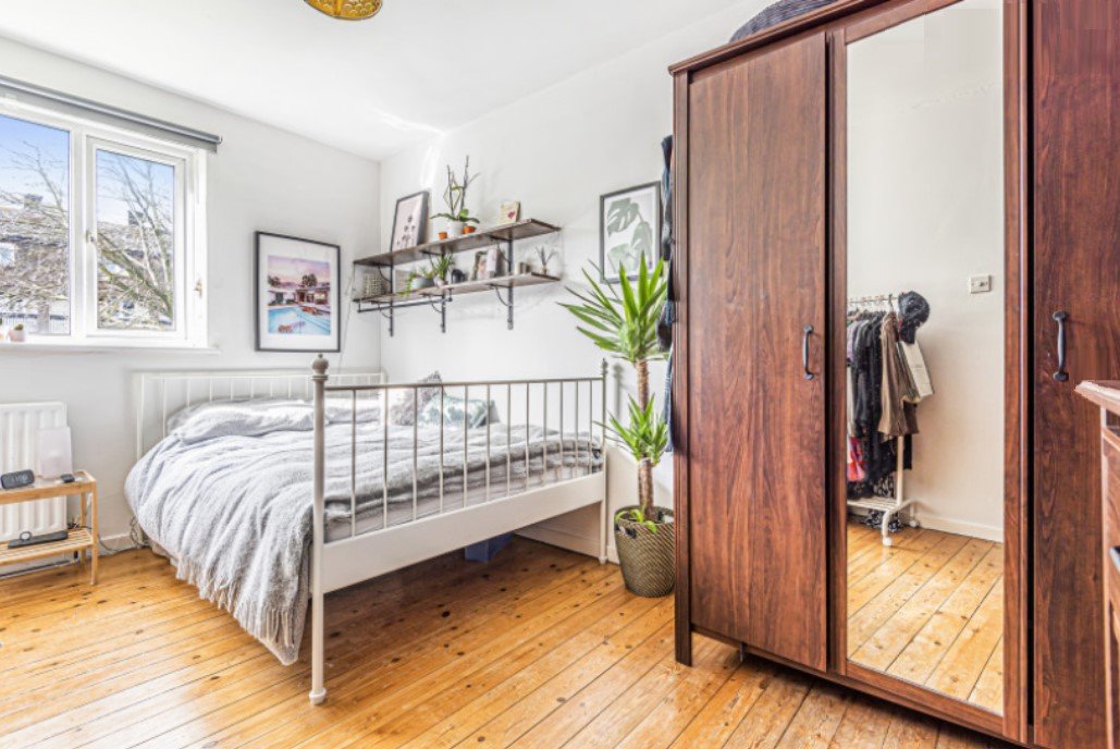 4) Bed 2.jpg