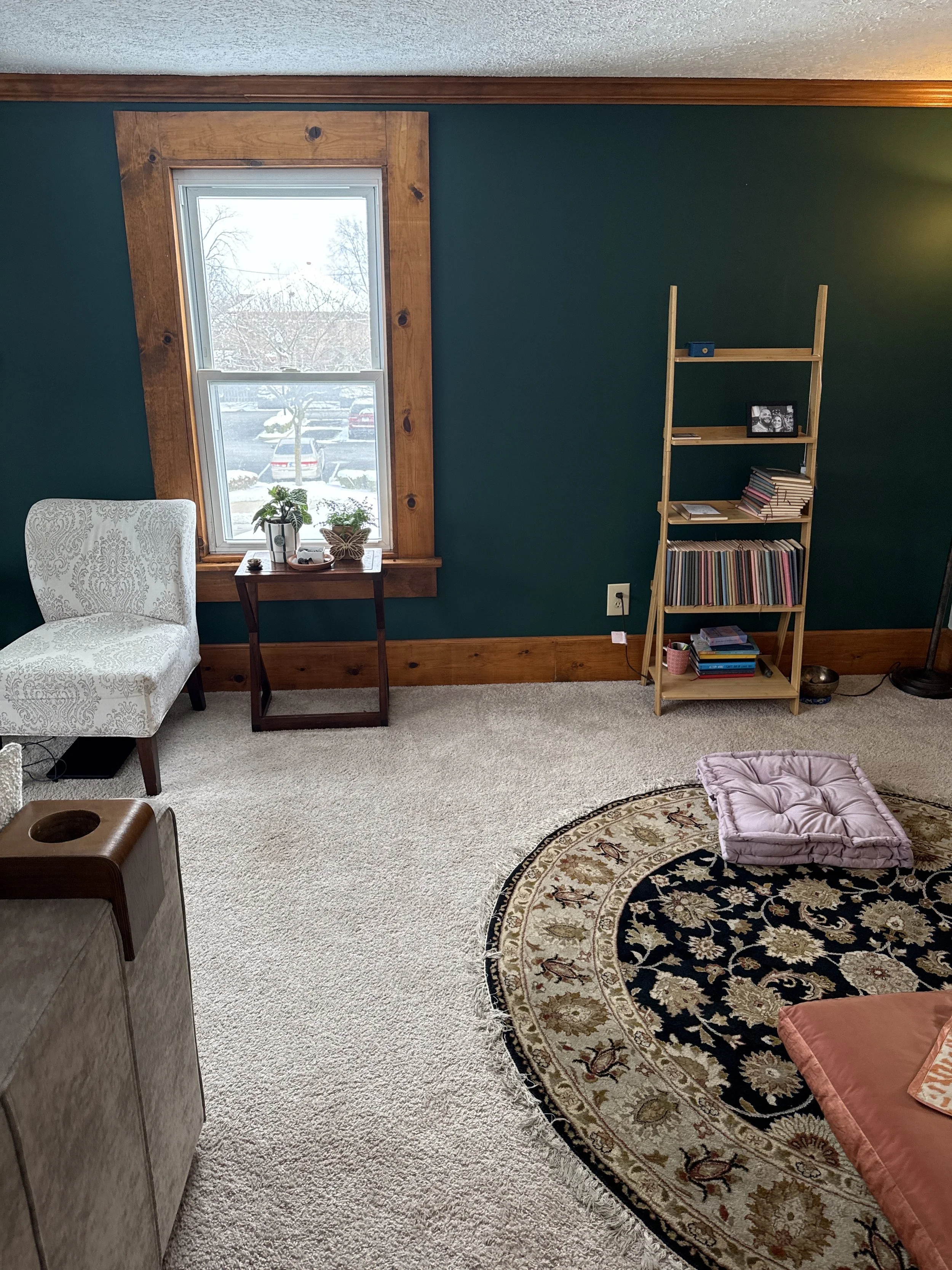 A dedicated therapy space designed for focus, depth, and support.