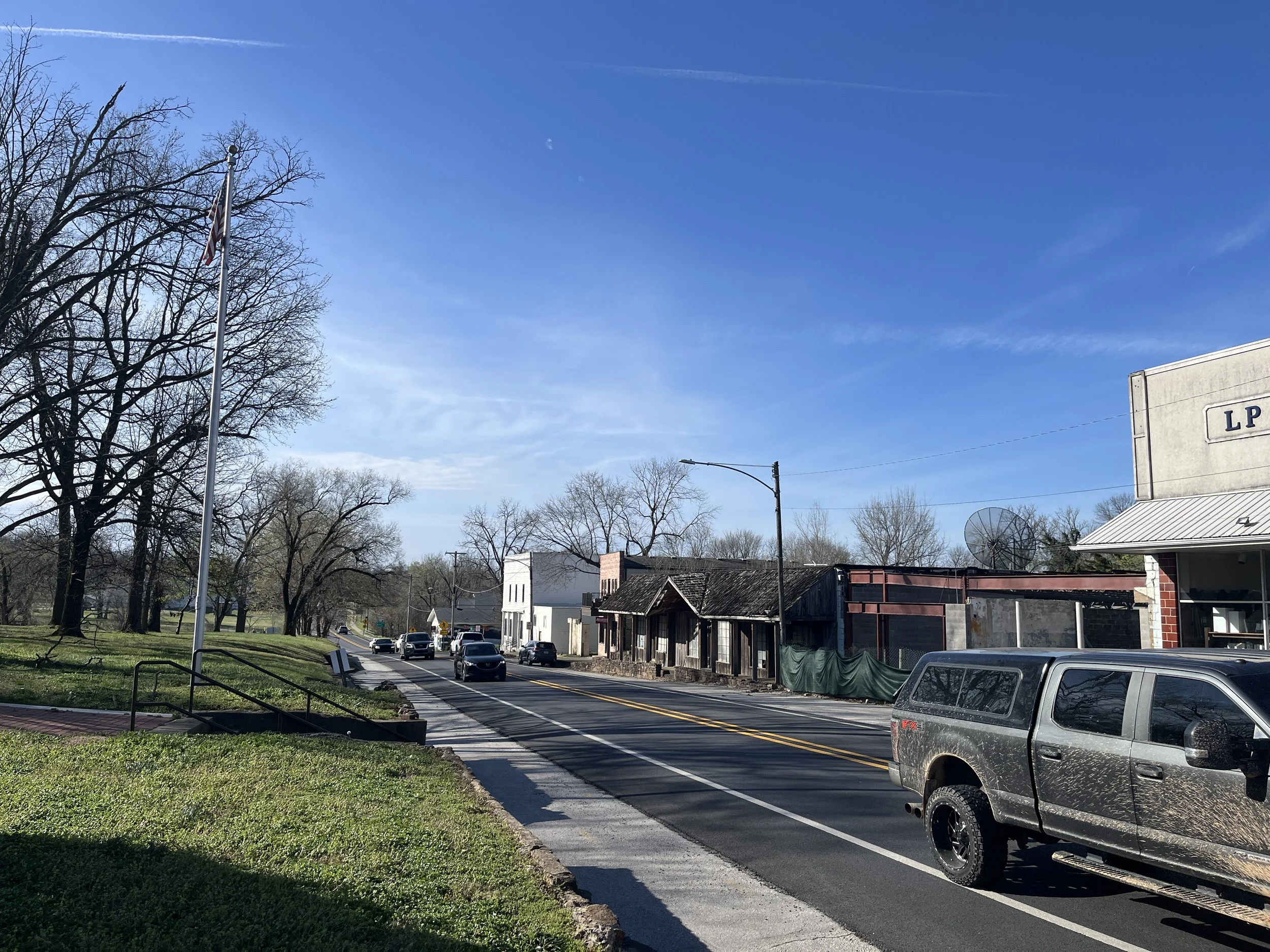 Pic Main St.JPG