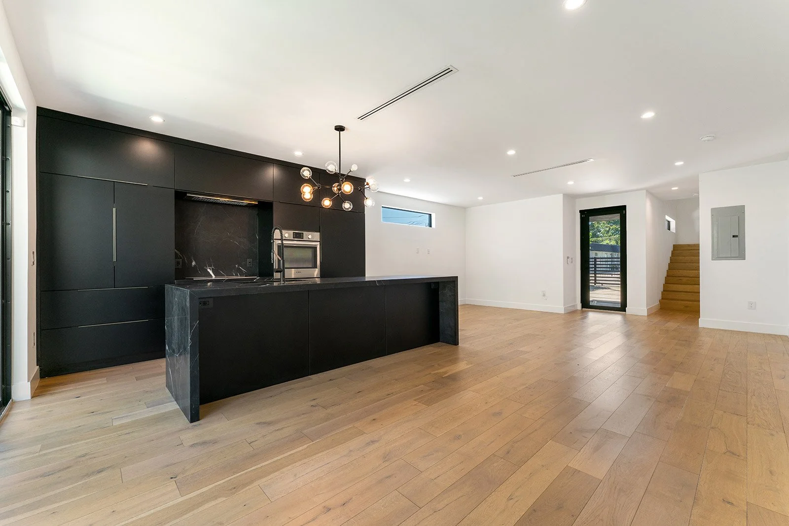 227-NE-39th-St_1oakstudios_05.jpg