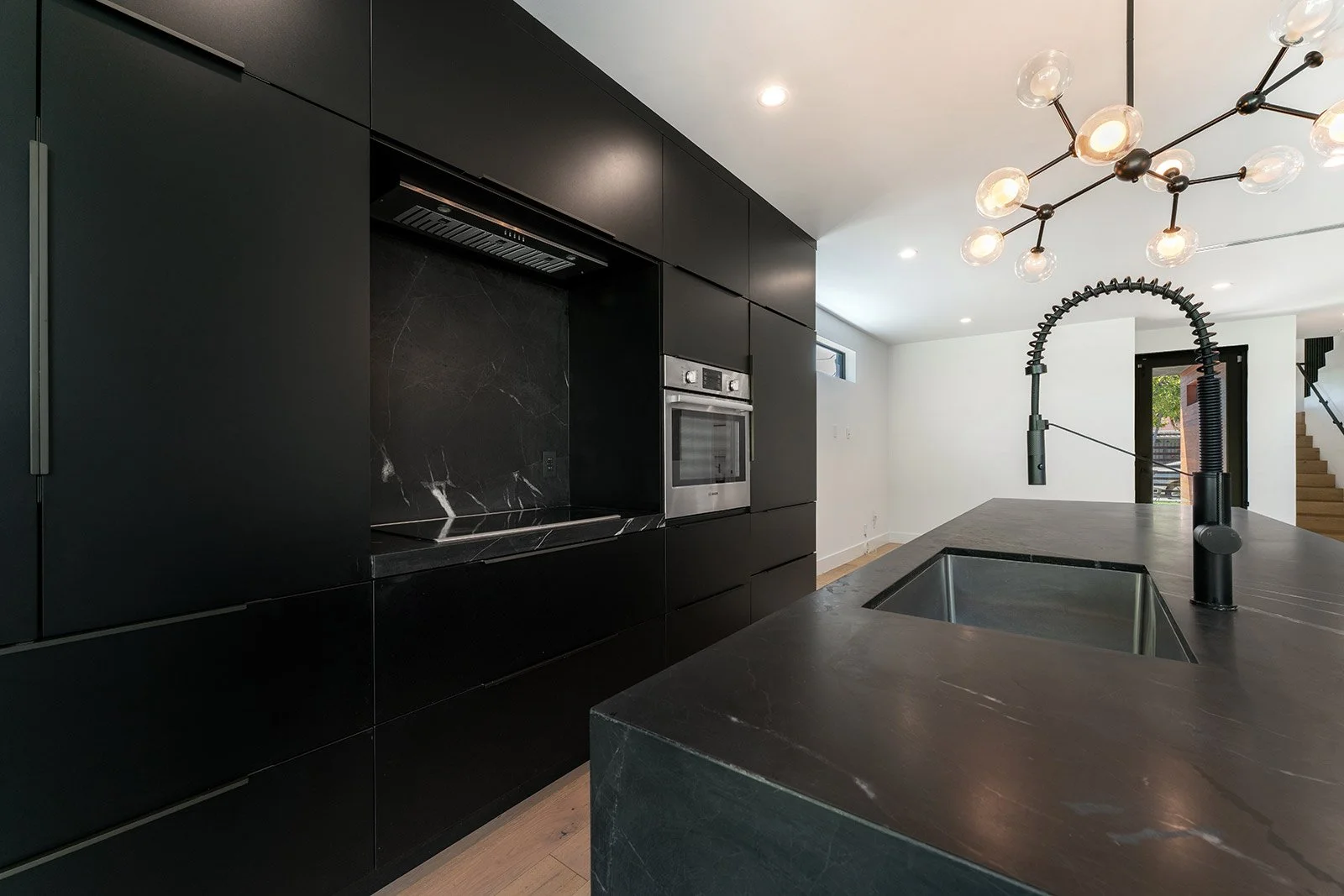 227-NE-39th-St_1oakstudios_07.jpg