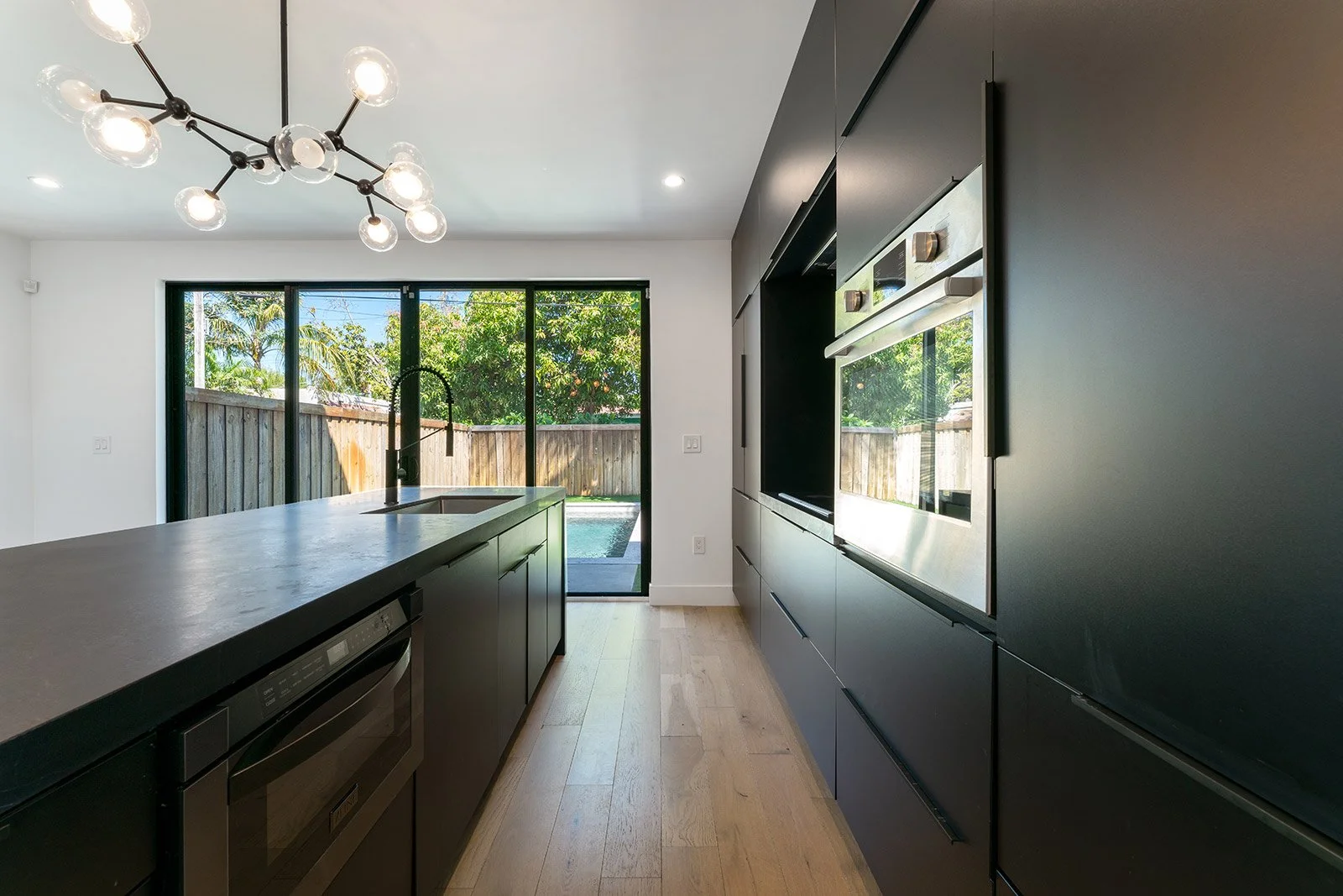 227-NE-39th-St_1oakstudios_06.jpg