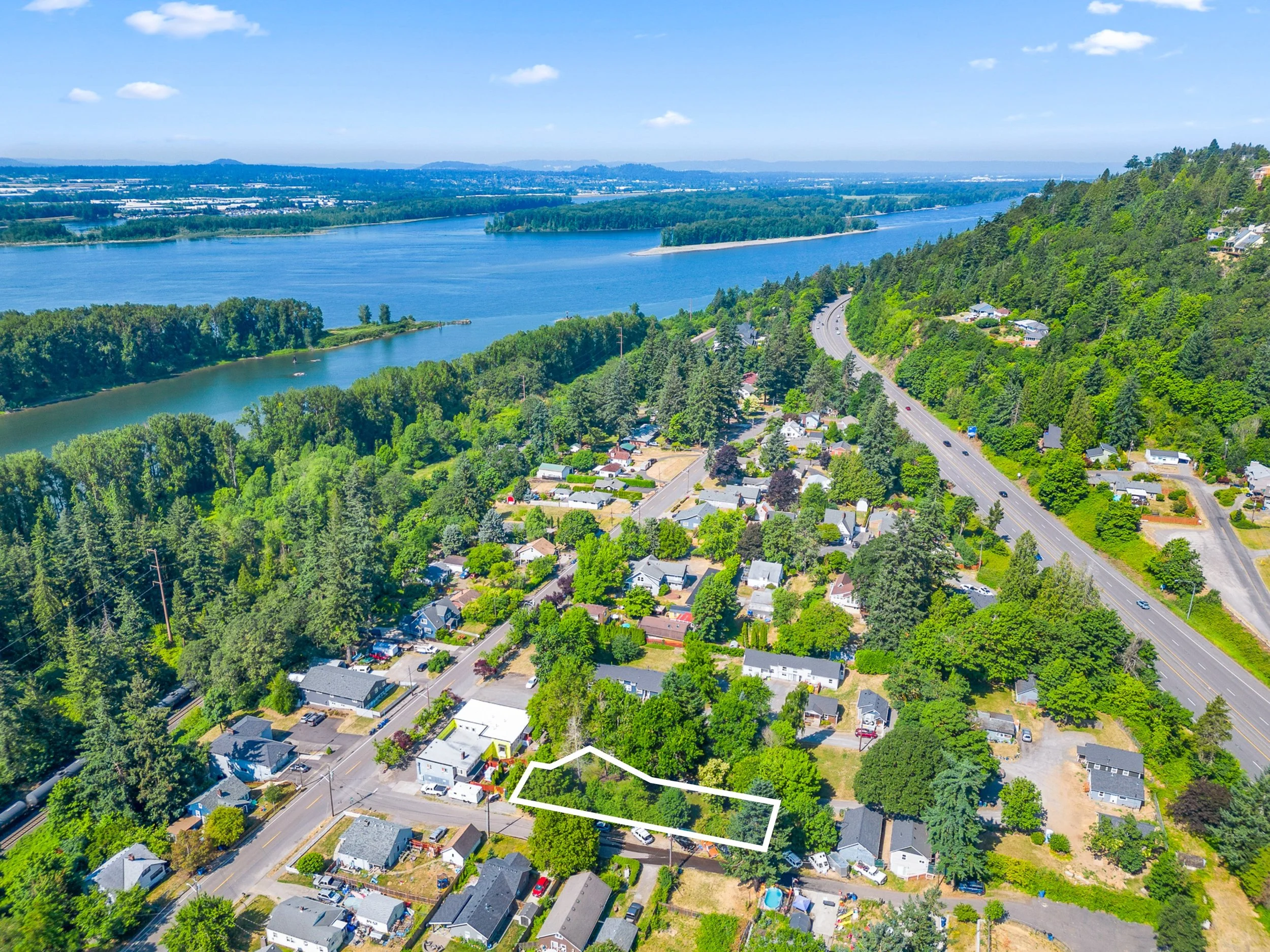 Camas Photos 2.jpg
