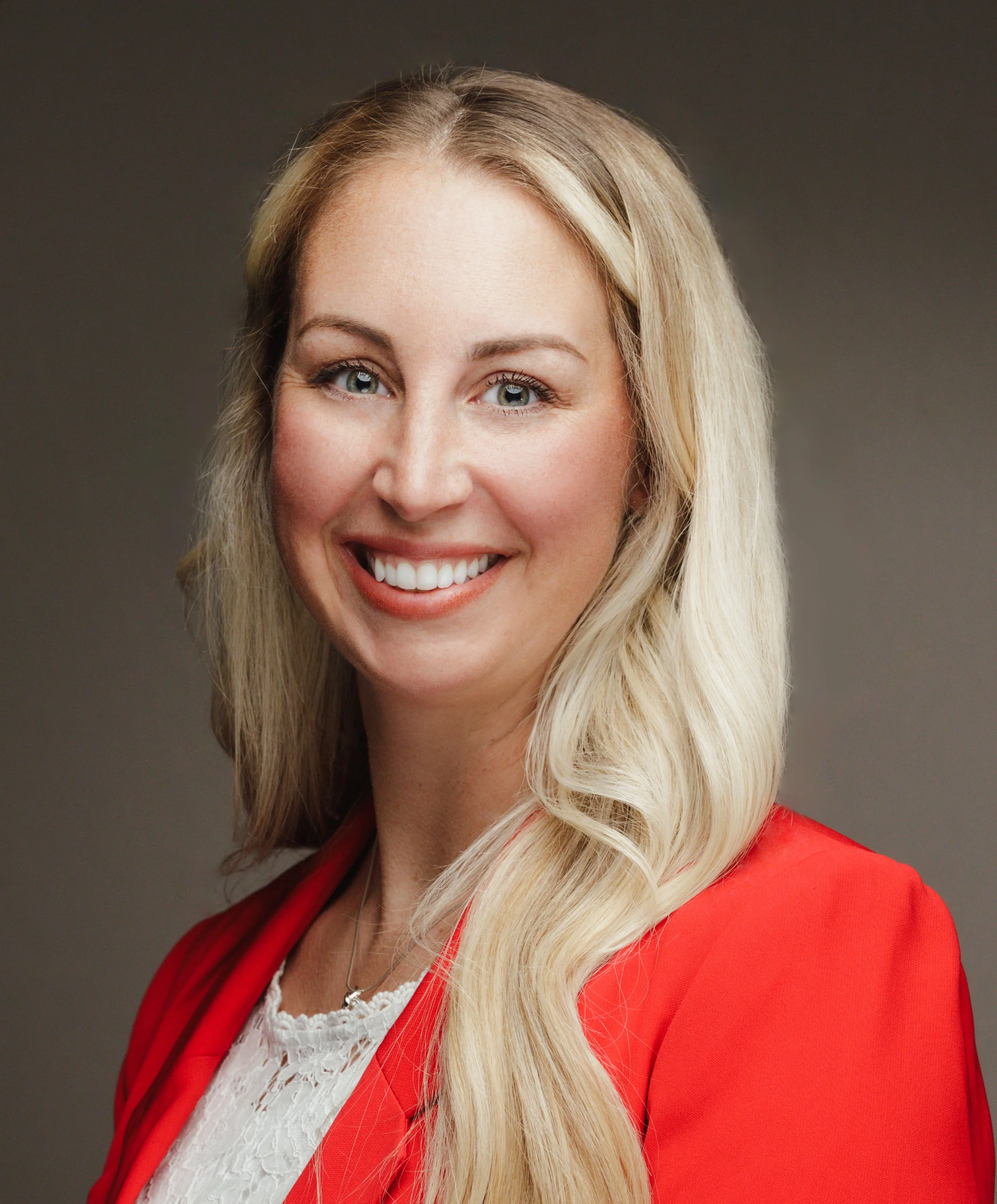 Julie Ray.jpg