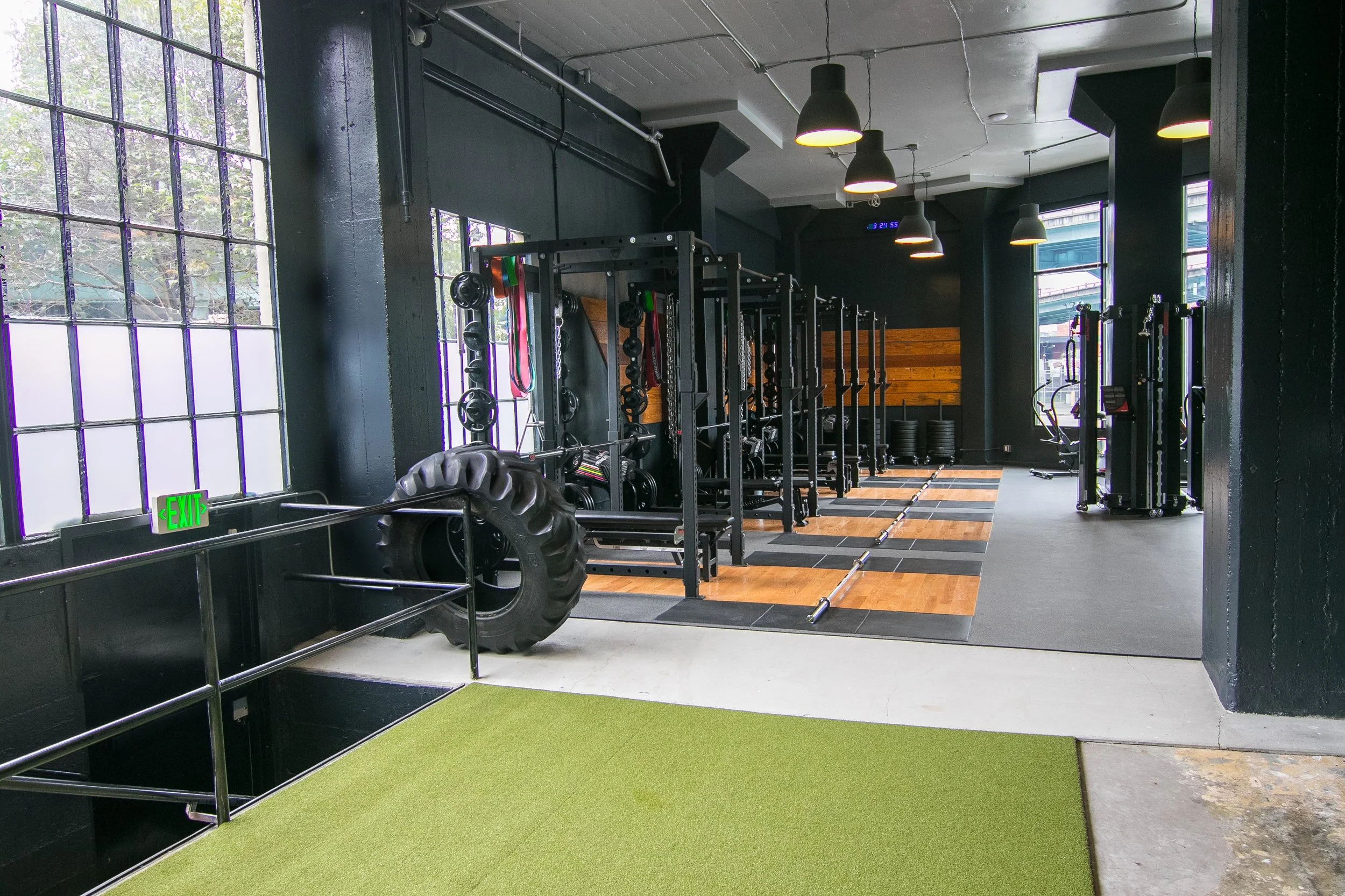 DS+P suite 102 DIAKADI Turf Tires Platforms.jpg