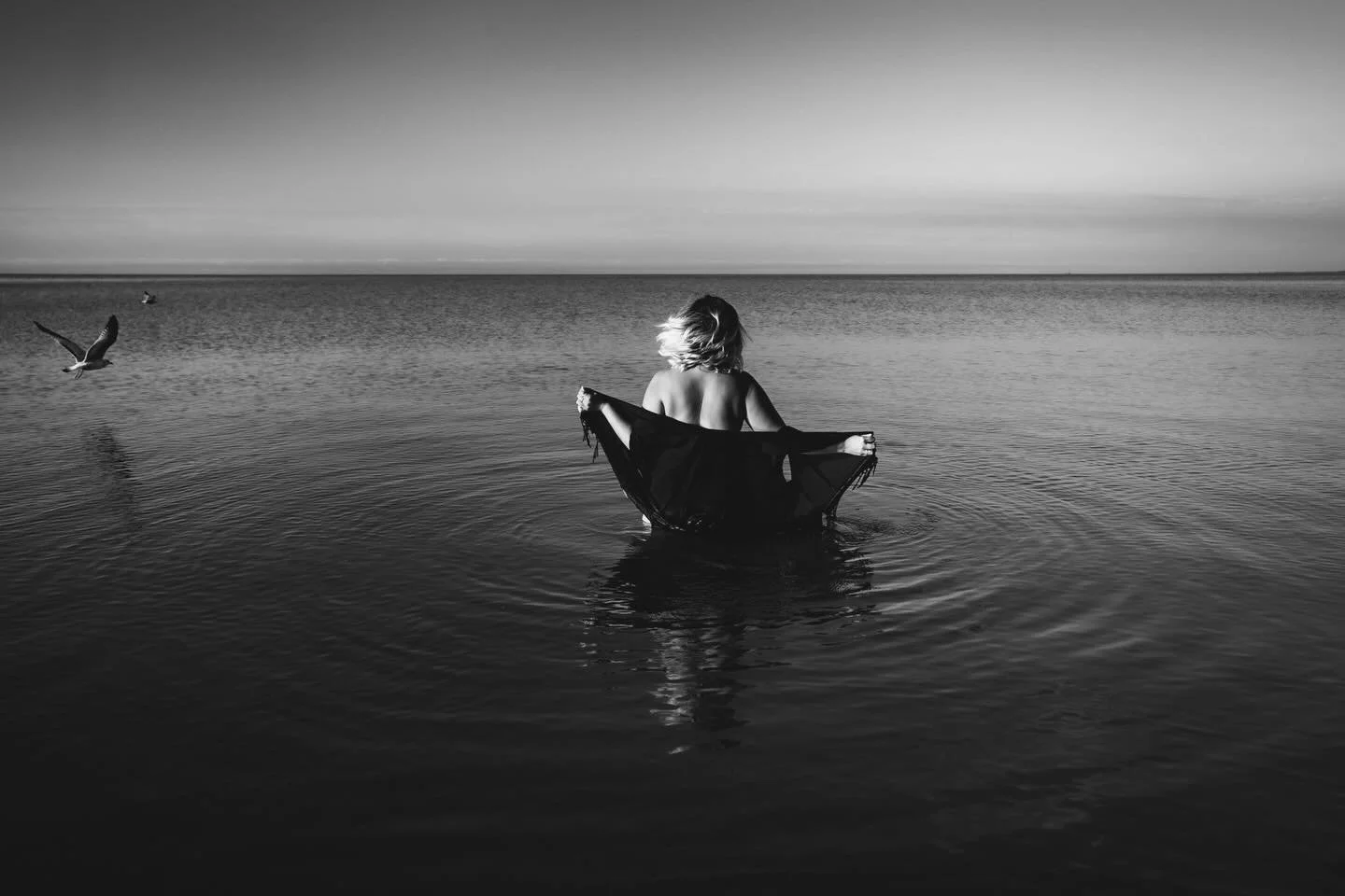 Breaking free. 
@kimc.beauty (legend)
For the women and wilderness project. 
#wildwomen #natureescape #reconnection