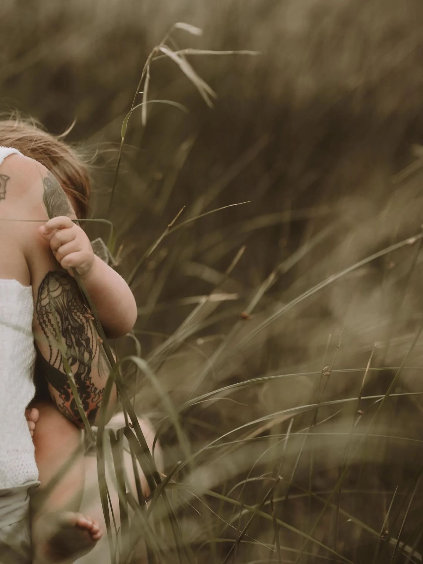 Seeing this kiddo grow up in real time is one of the greatest privileges of my life. @eringriffith thank you for making me the happiest auntie.
#familyphotoshoot #mtlphotographer #outdoorportraits